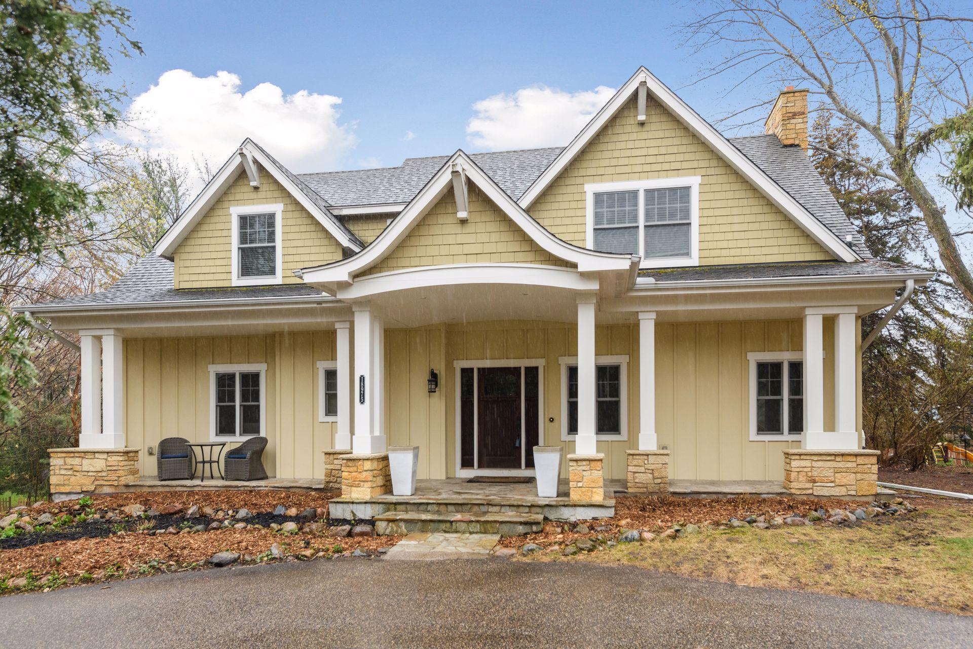 18975  Highland Avenue, Deephaven, MN