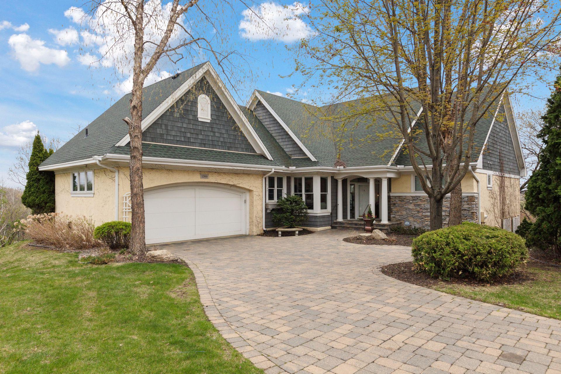 1360  Skyline Drive, Golden Valley, MN