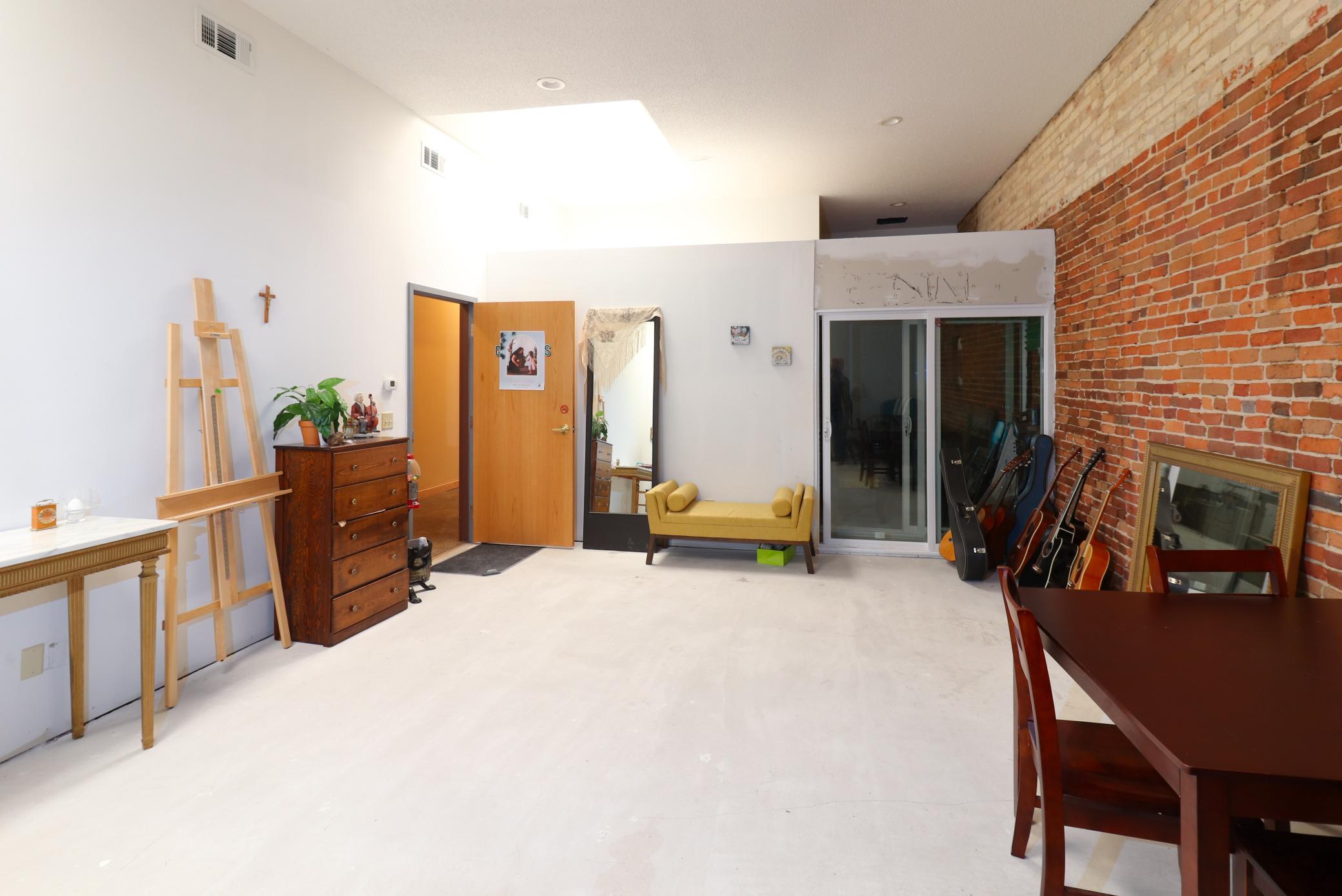 220  Central Ave N, Faribault, MN