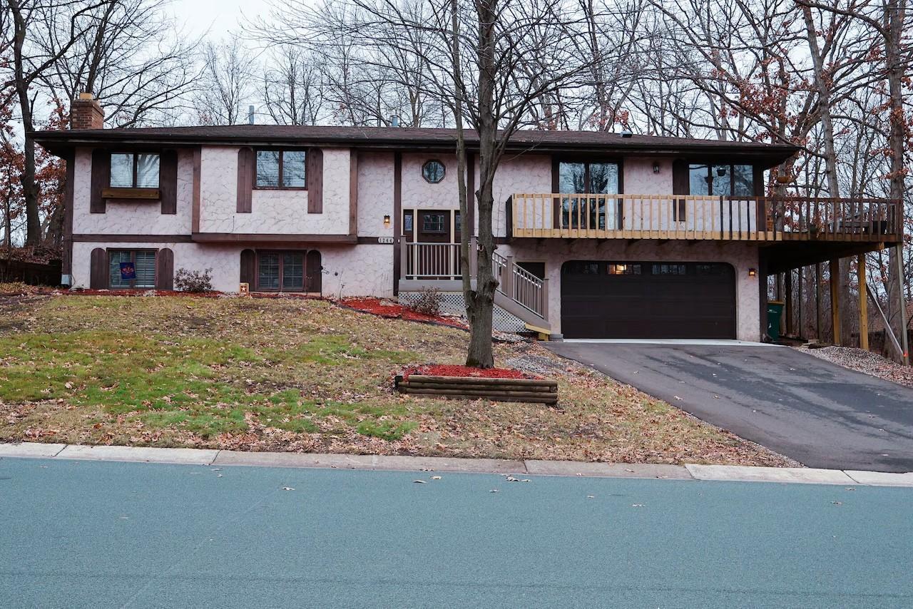 1244  Carlson Lake Lane, Eagan, MN
