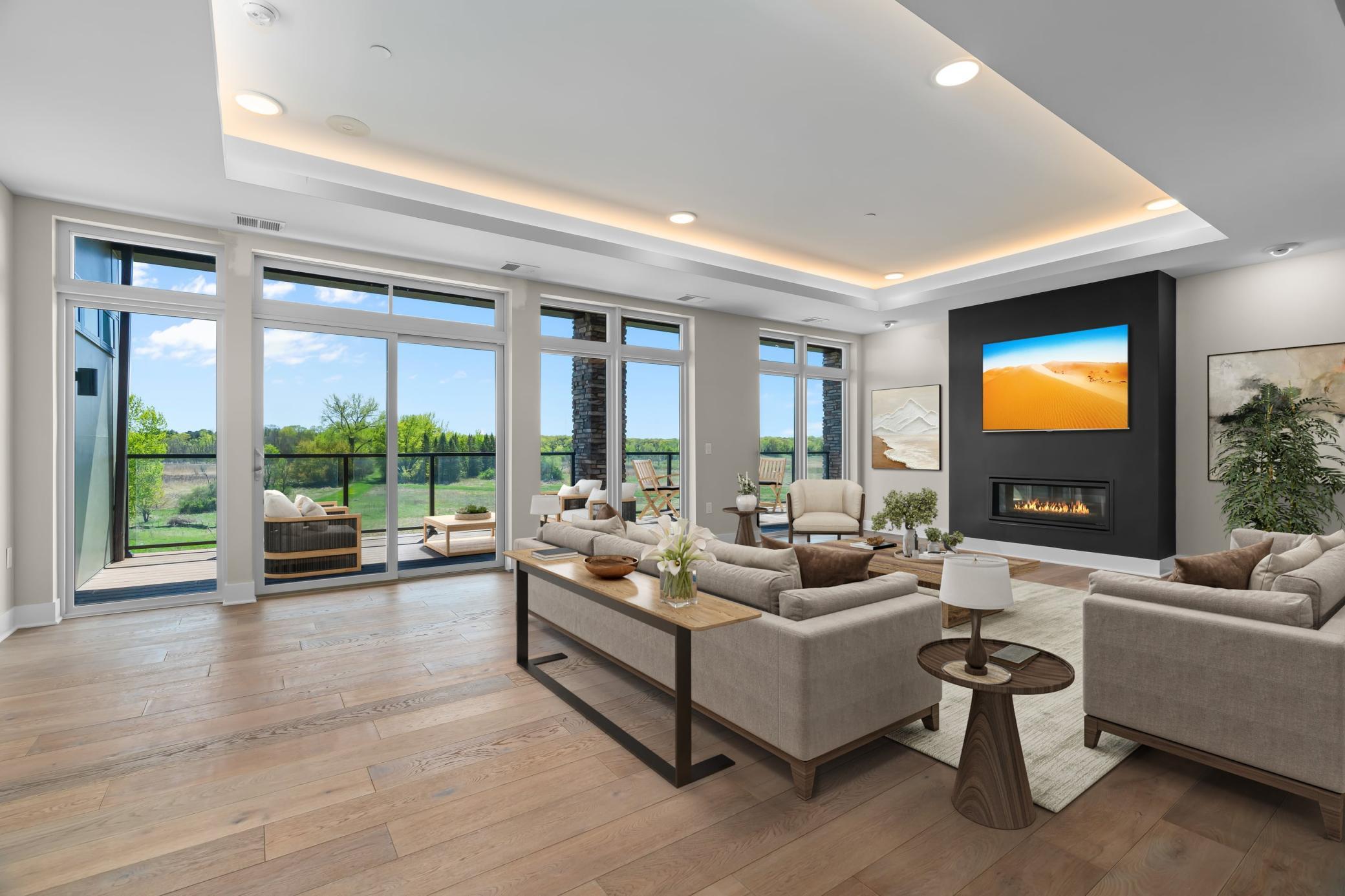 1  Hill Farm Road, North Oaks, MN