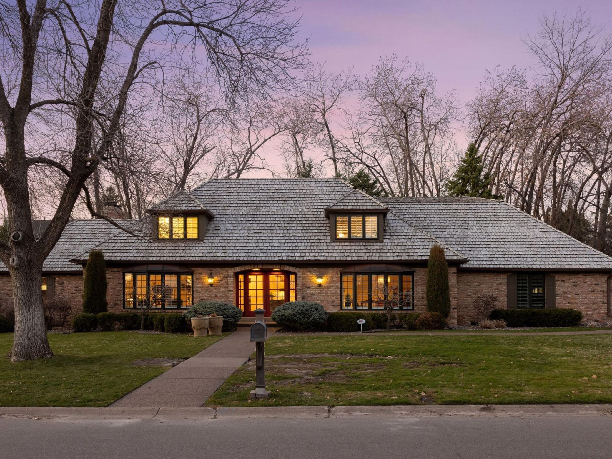 6500  Willow Wood Road, Edina, MN