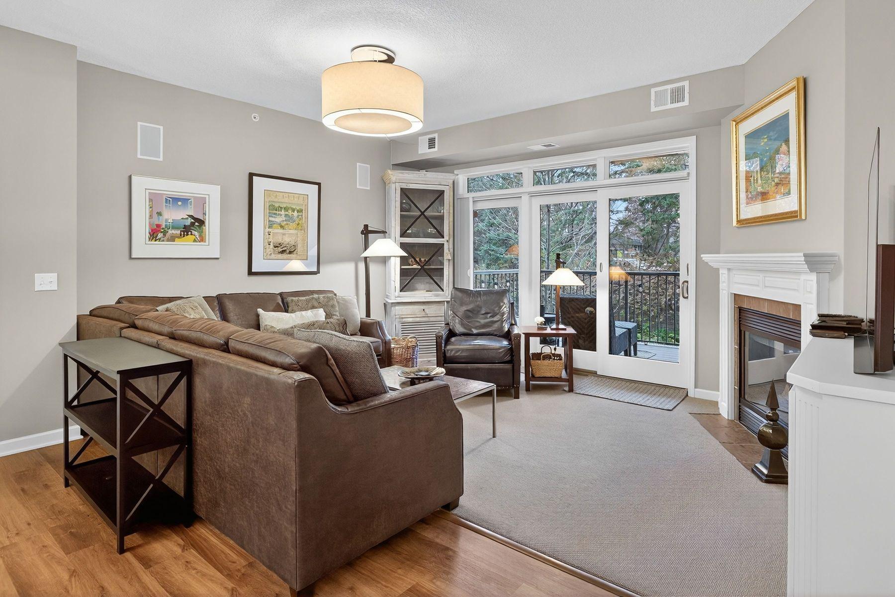 5250  Grandview Square, Edina, MN