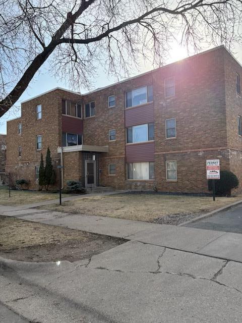 2100  Pleasant Avenue, Minneapolis, MN