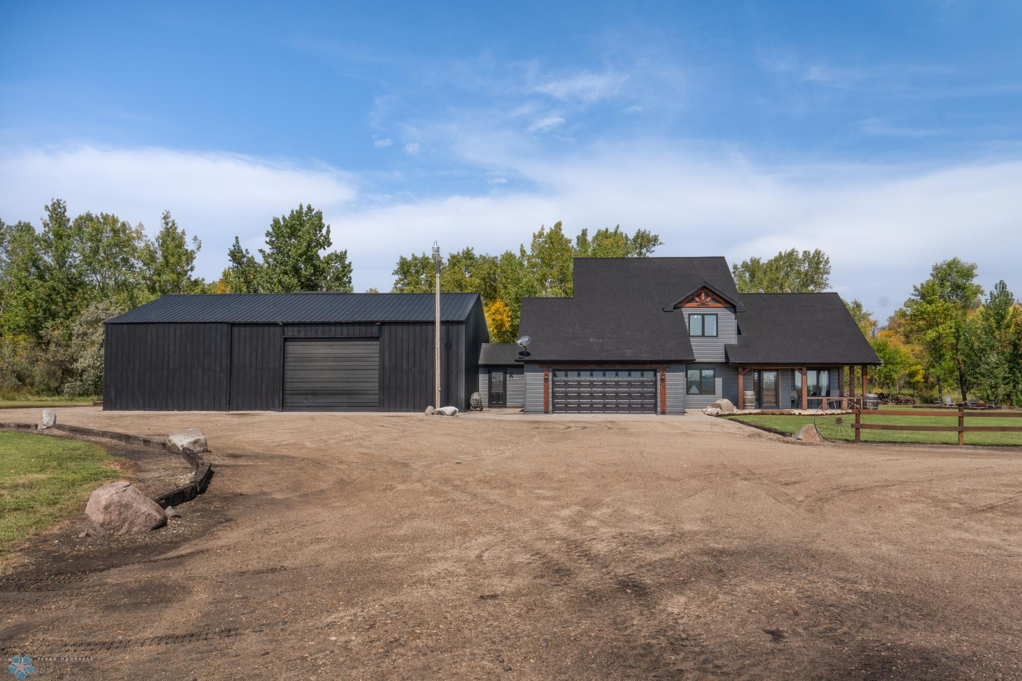 635  20th Street NE, Thompson, ND