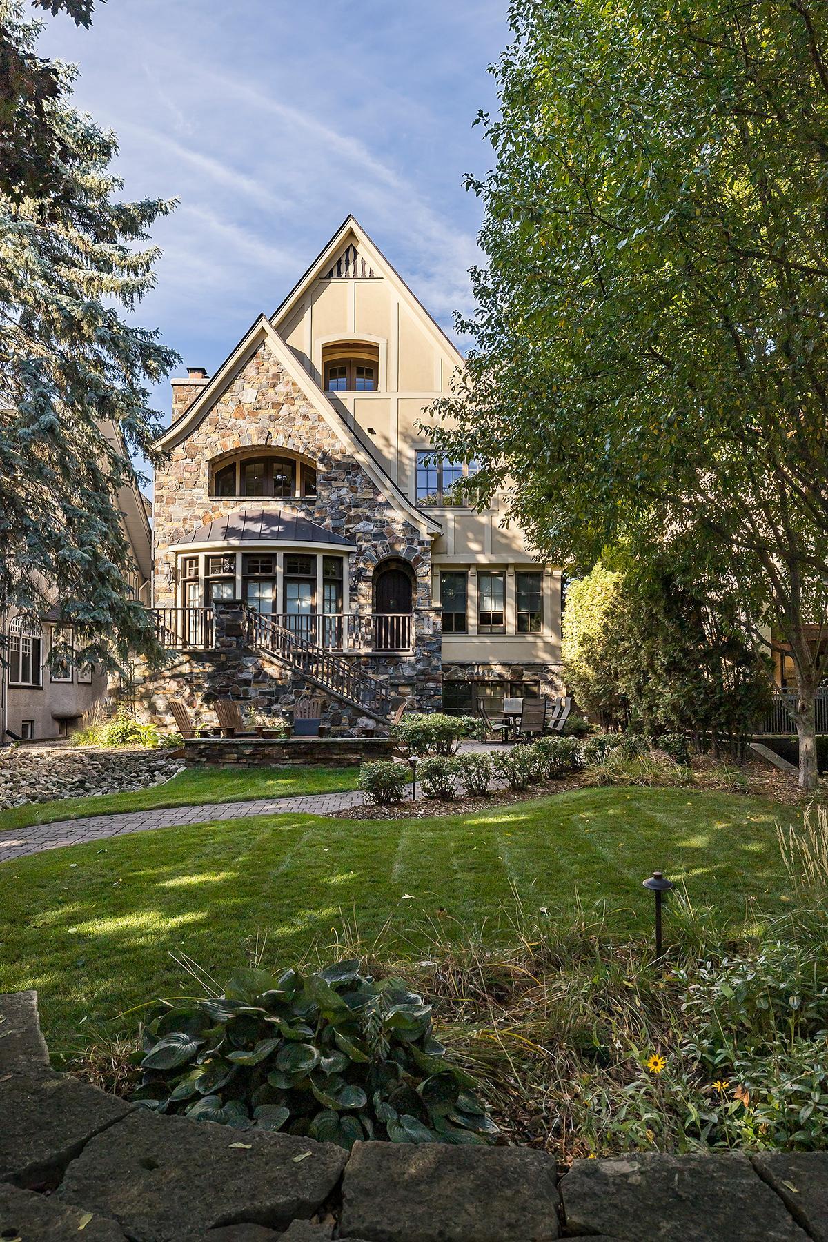 4638 W Lake Harriet Parkway, Minneapolis, MN