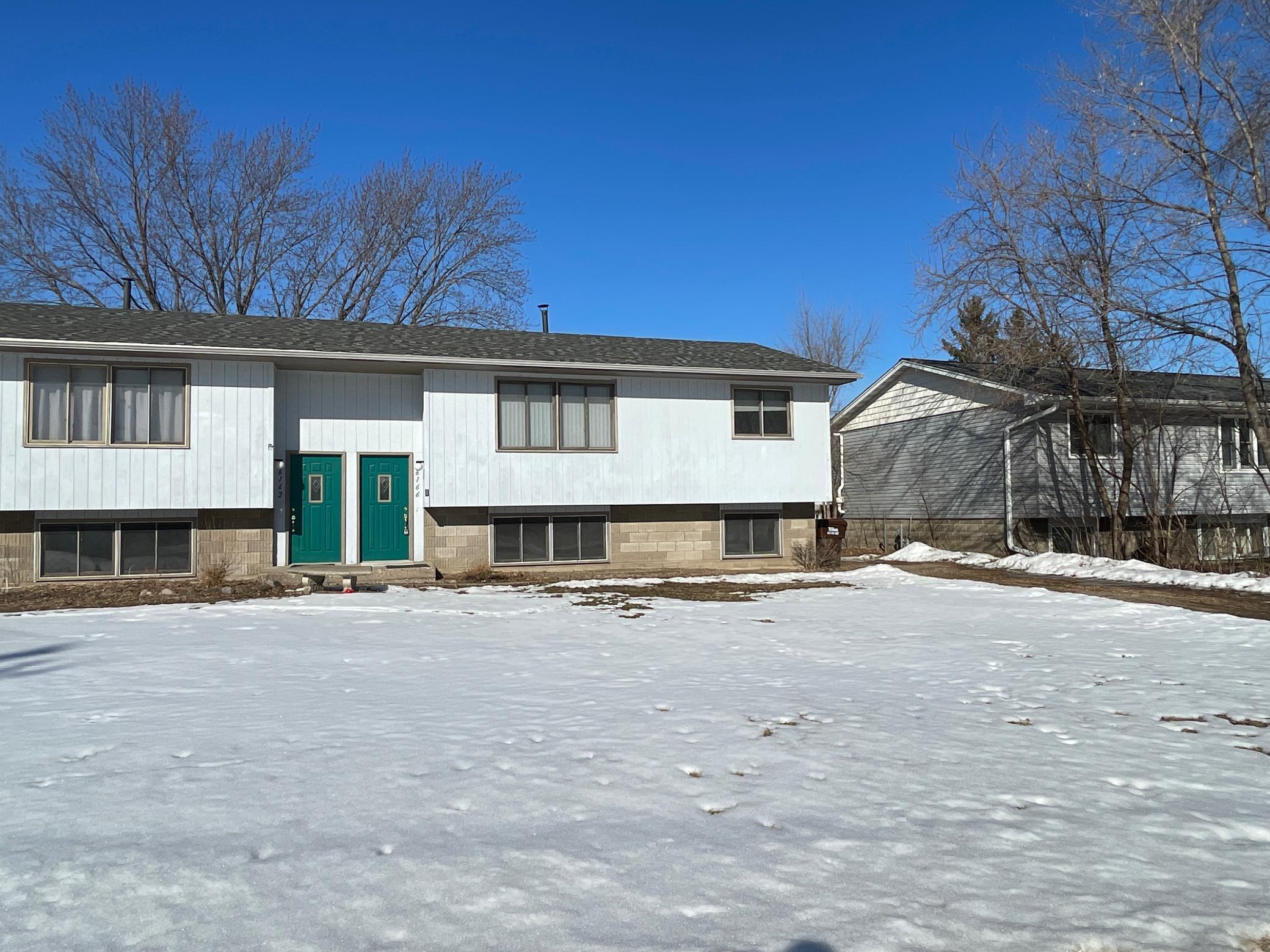 6166  Upper 51st Street N, Oakdale, MN