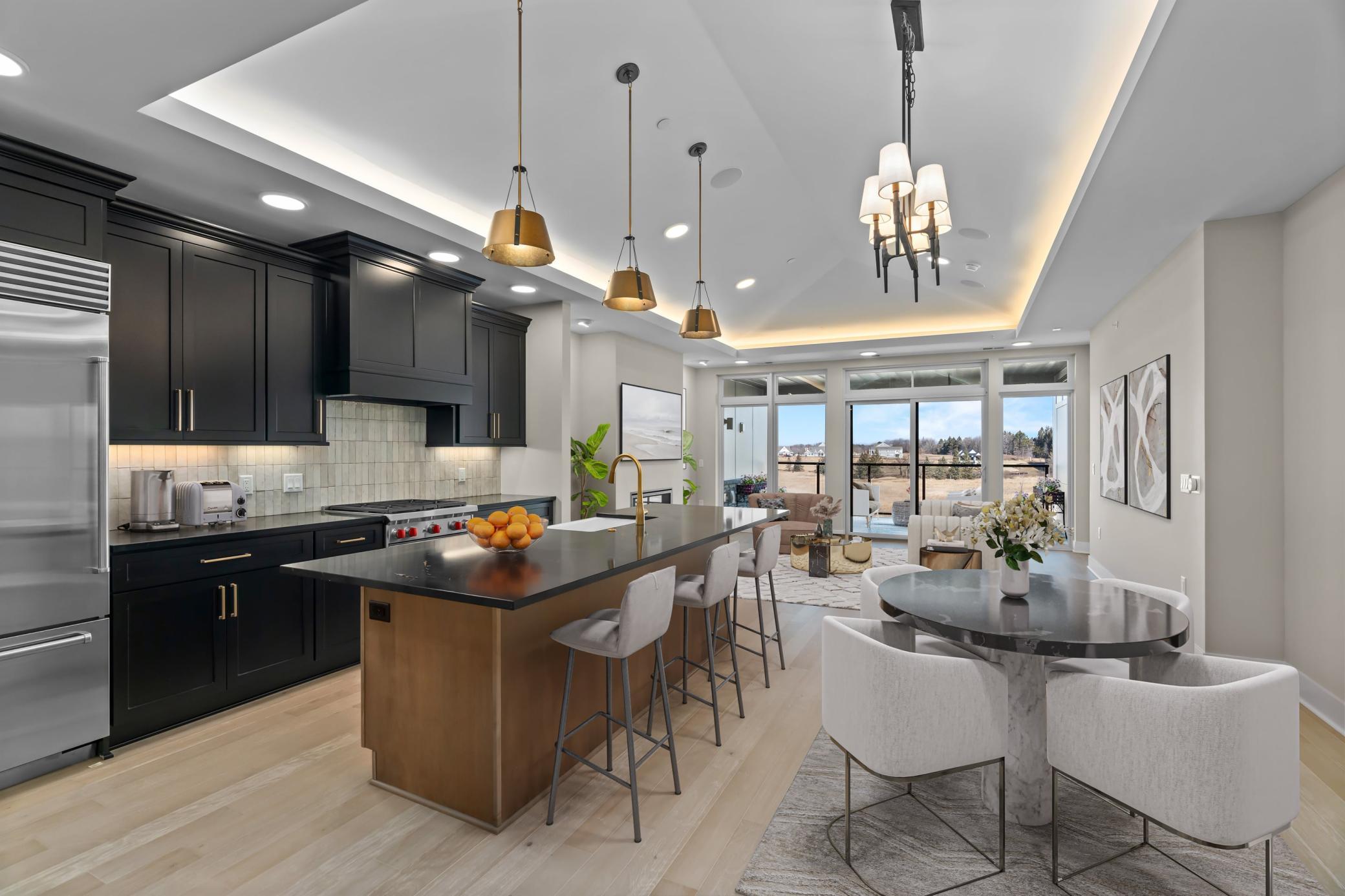 1  Hill Farm Road, North Oaks, MN