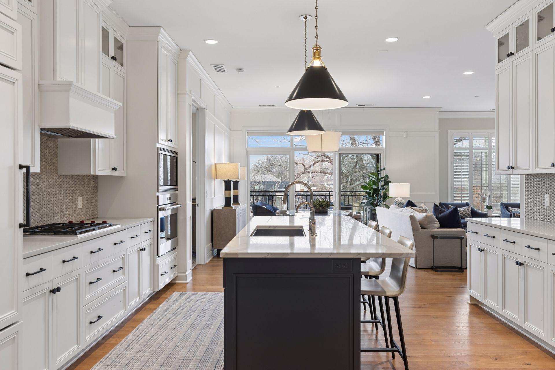 935  Lake Street E, Wayzata, MN