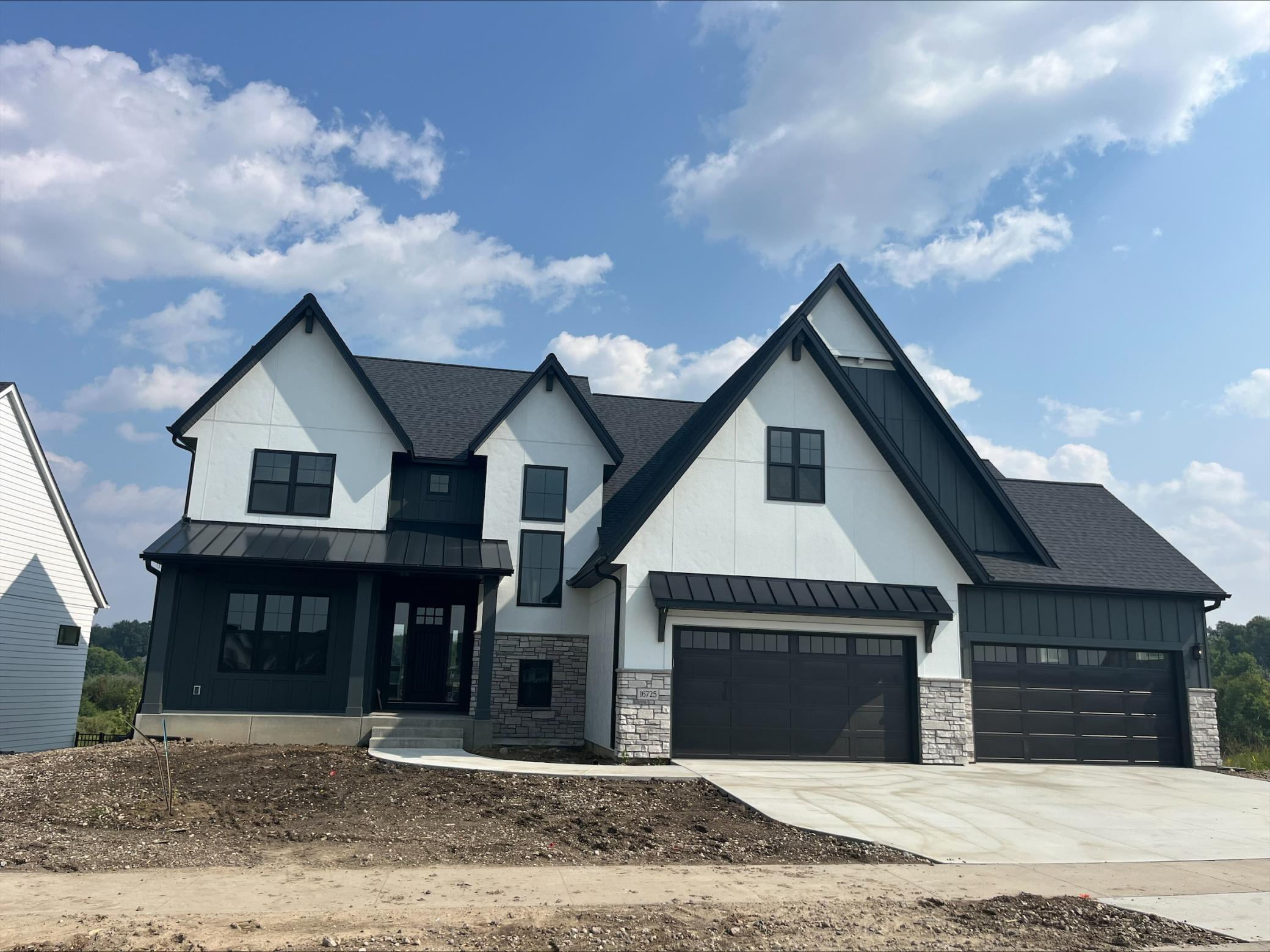 16725  46th Avenue N, Plymouth, MN