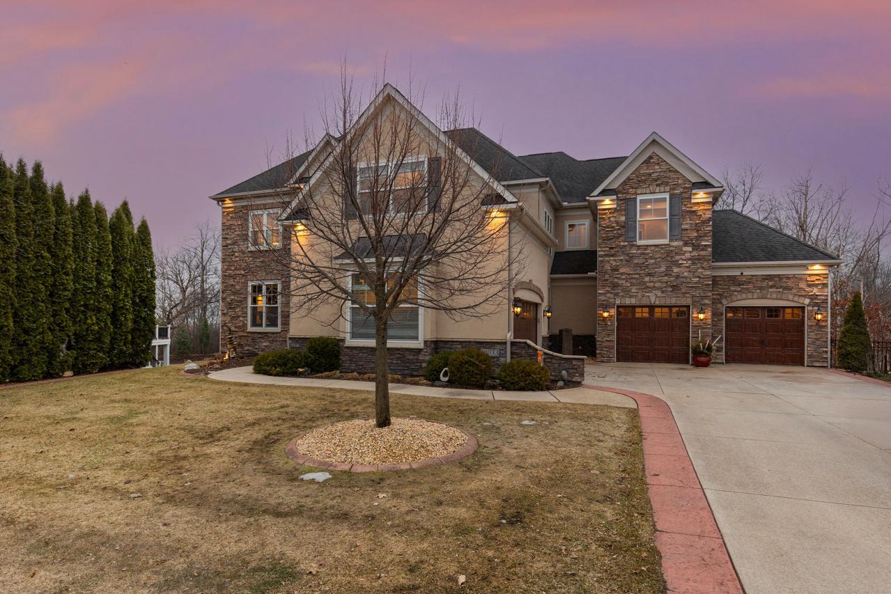 10033  Frederick Place, Eden Prairie, MN