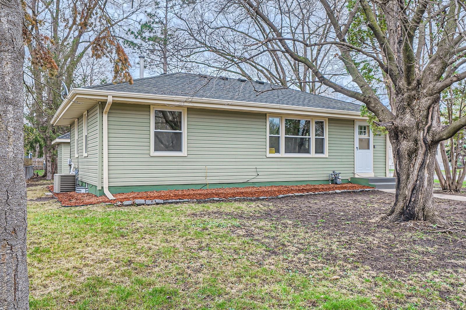 6300  Quebec Ave Avenue N, Brooklyn Park, MN