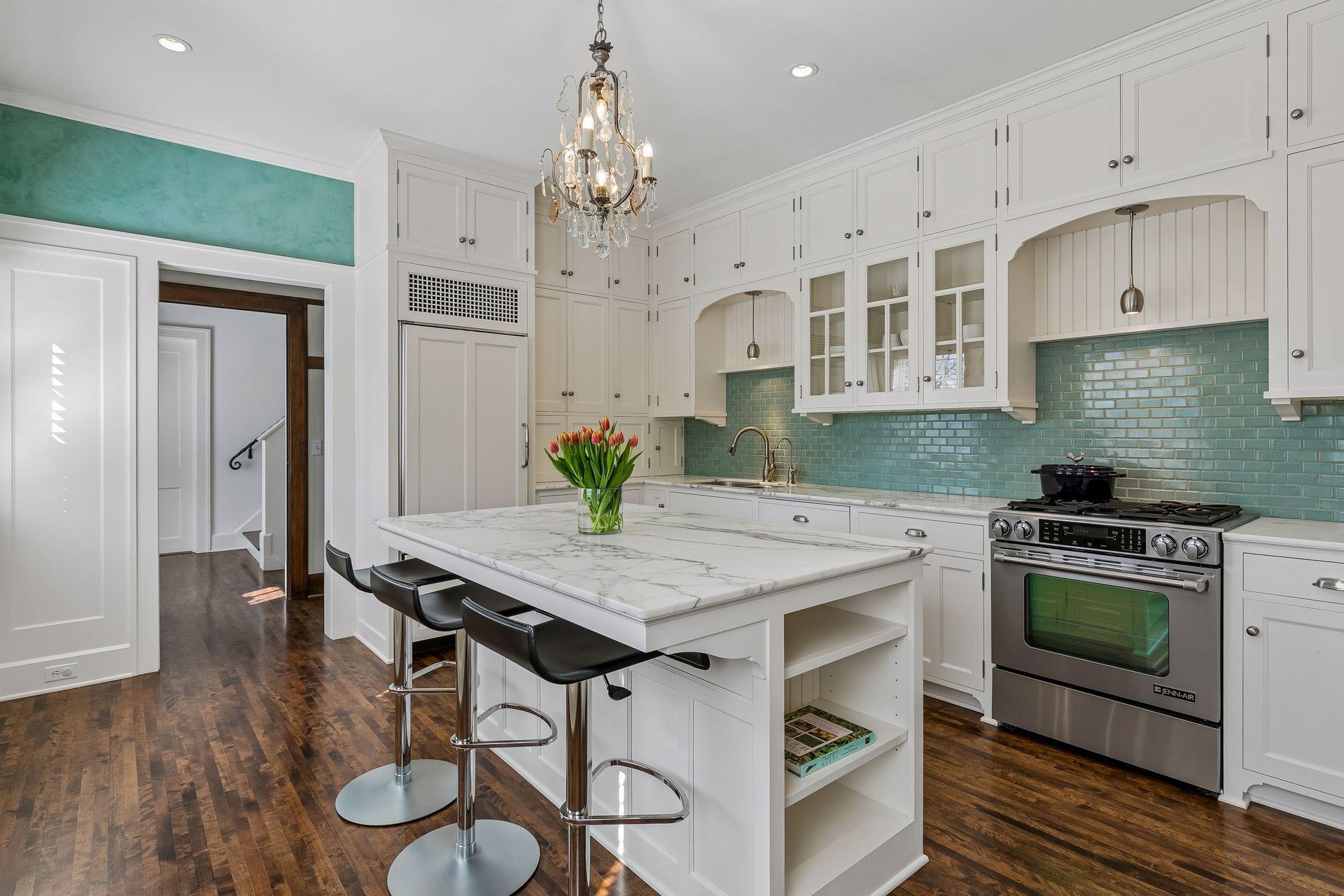 2310  Humboldt Avenue S, Minneapolis, MN