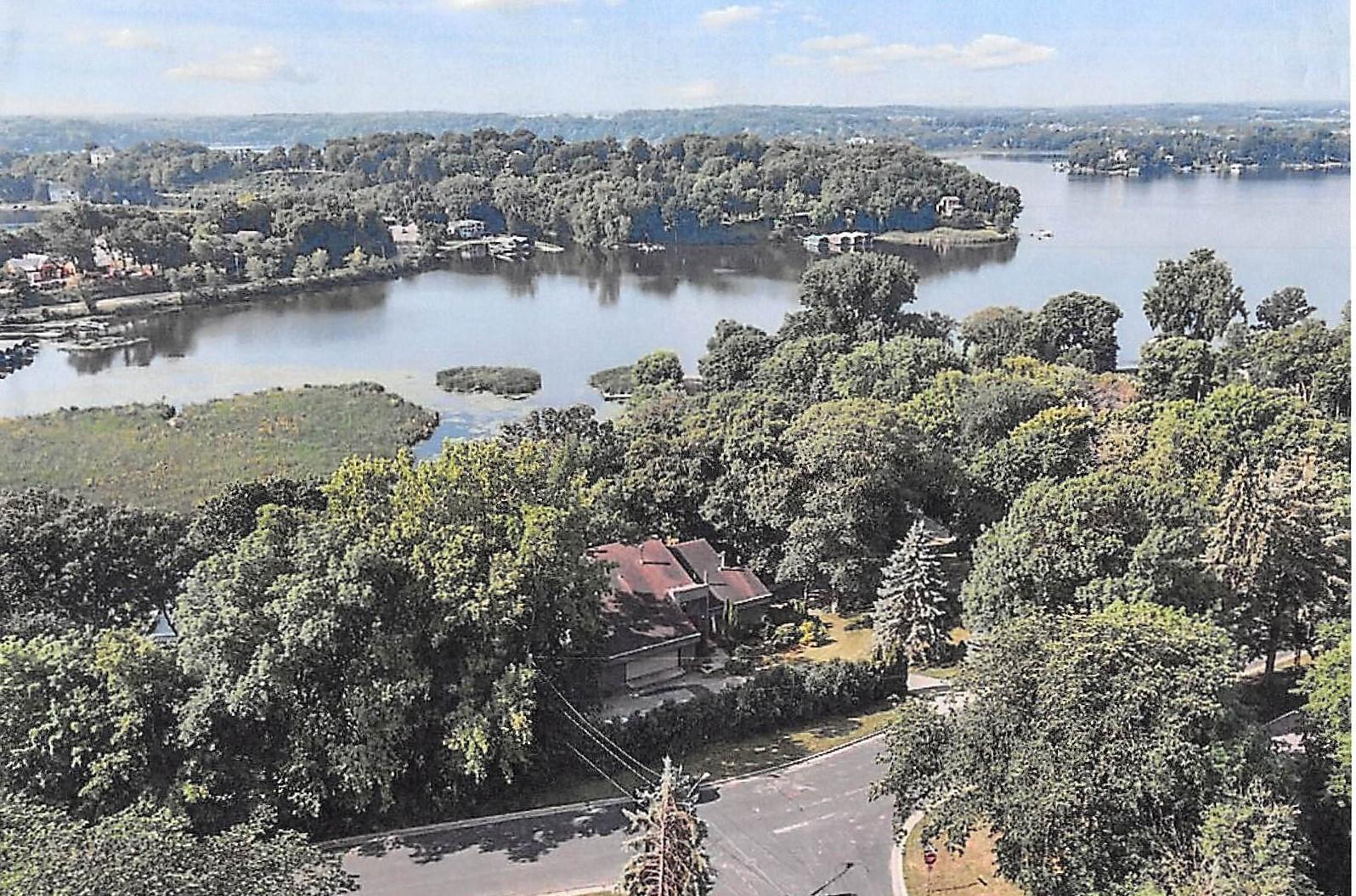 6301  Bay Ridge Road, Mound, MN