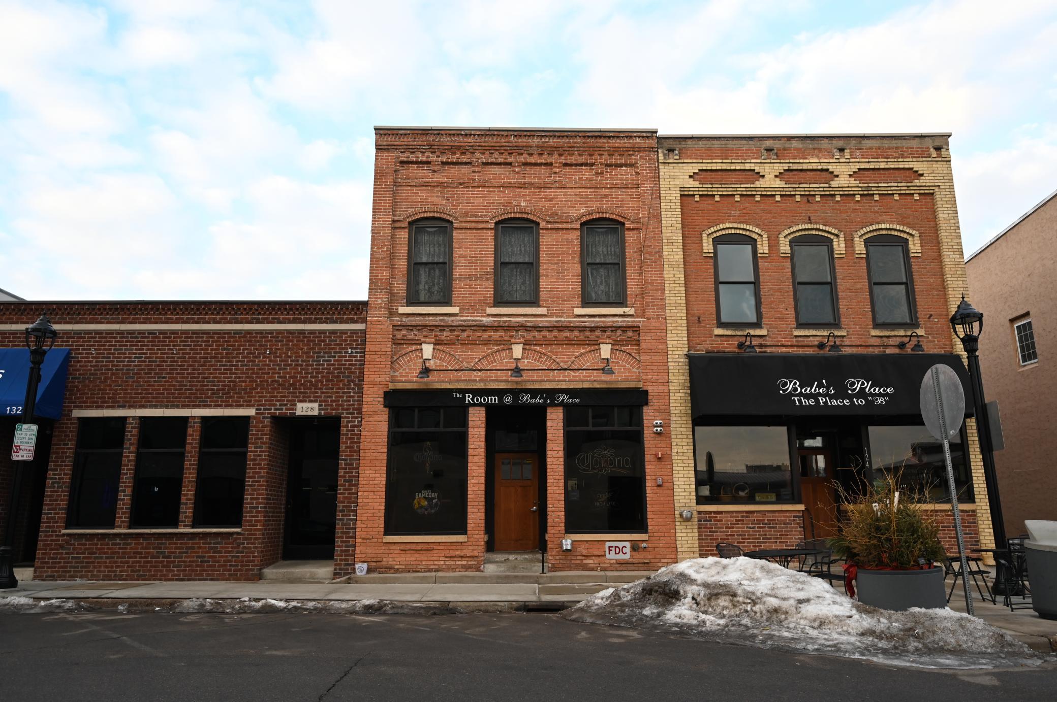 124  Holmes Street S, Shakopee, MN