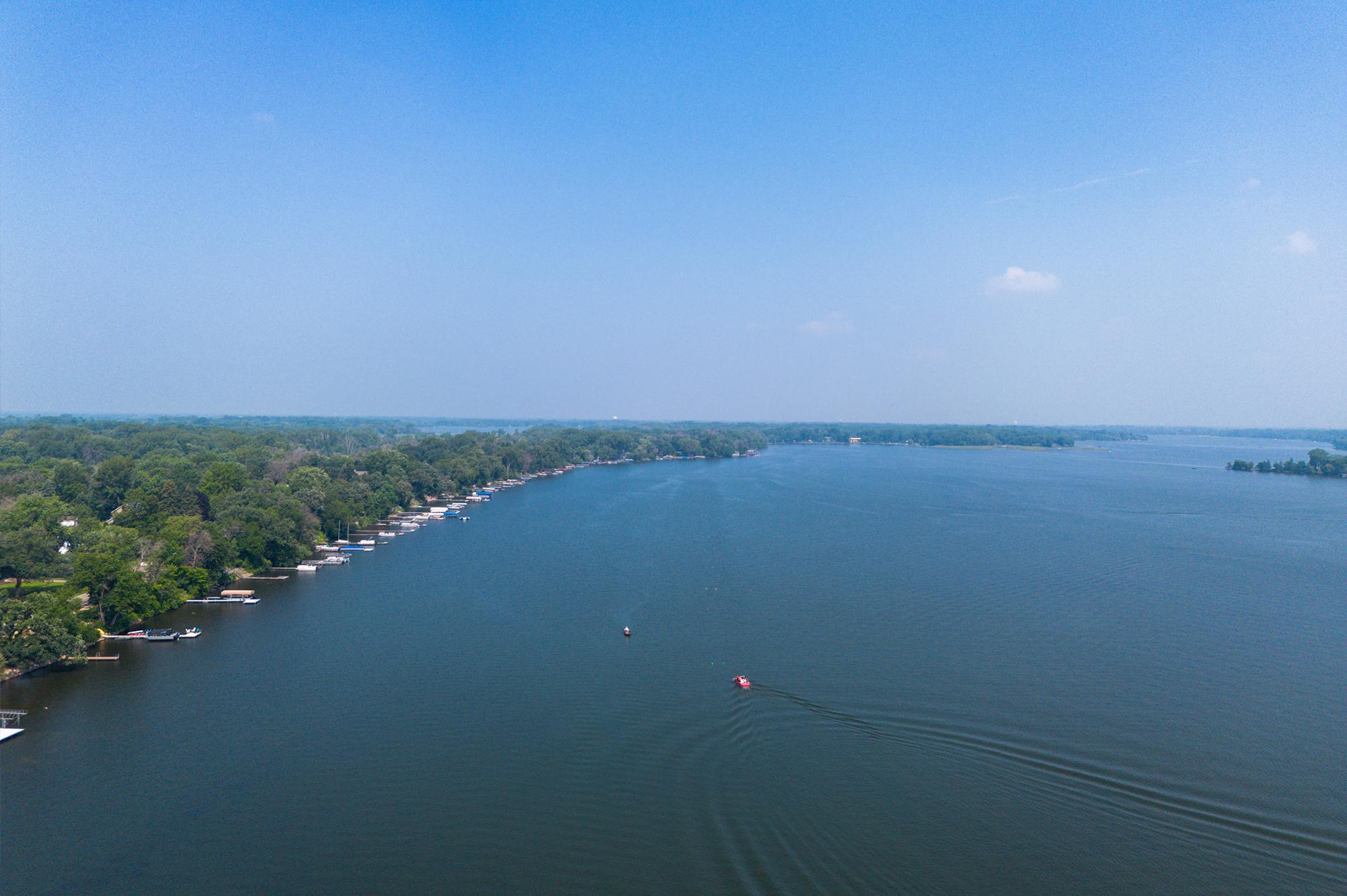 5255 W Bald Eagle Boulevard, White Bear Twp, MN