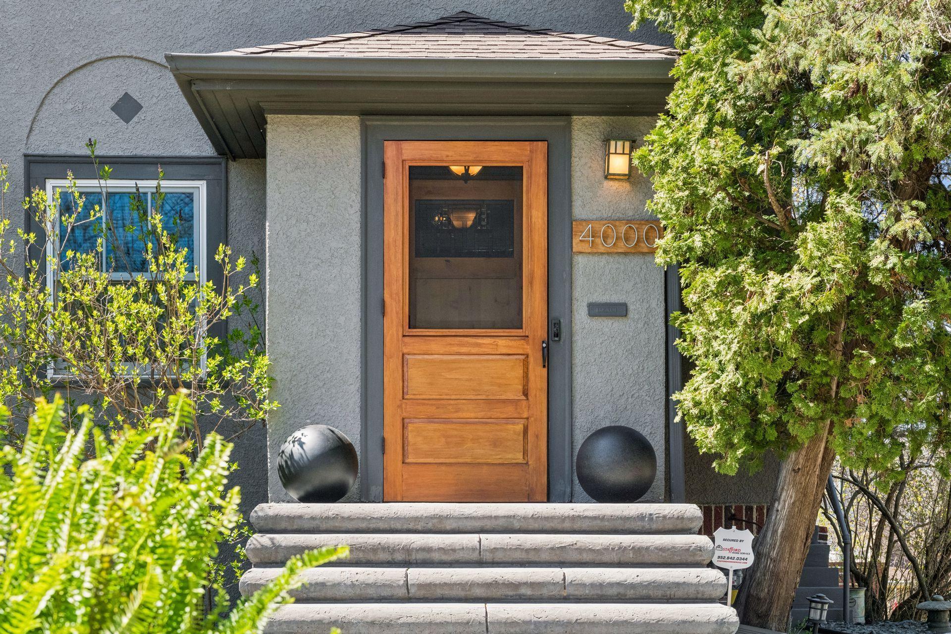 4000  Zenith Avenue S, Minneapolis, MN