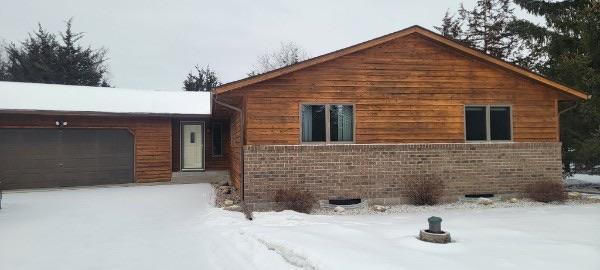 1072  Buck Ridge, Hudson, WI