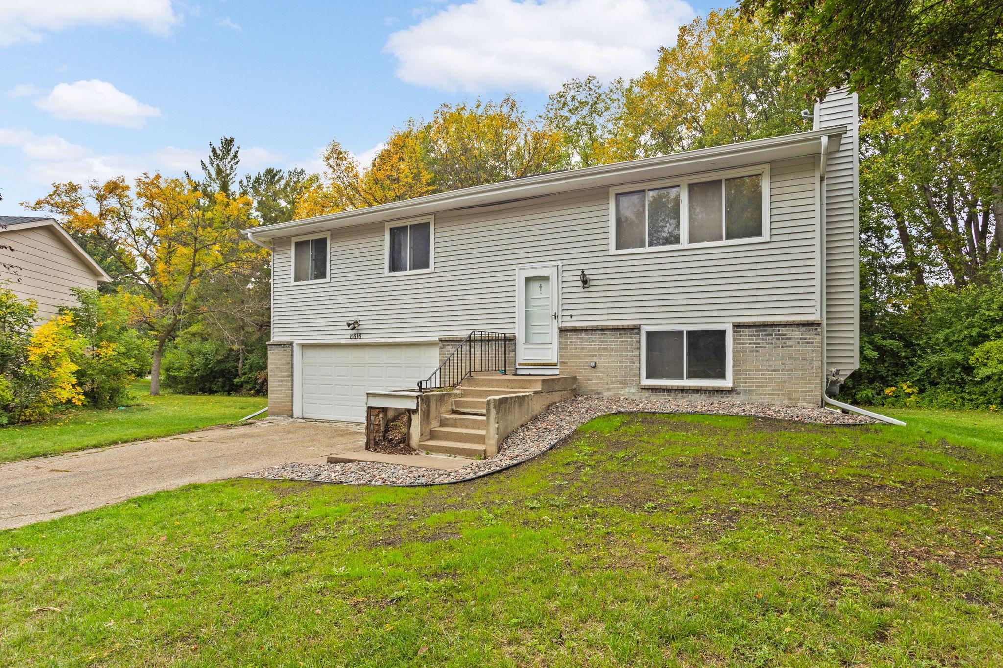 8616  Windward Circle, Eden Prairie, MN