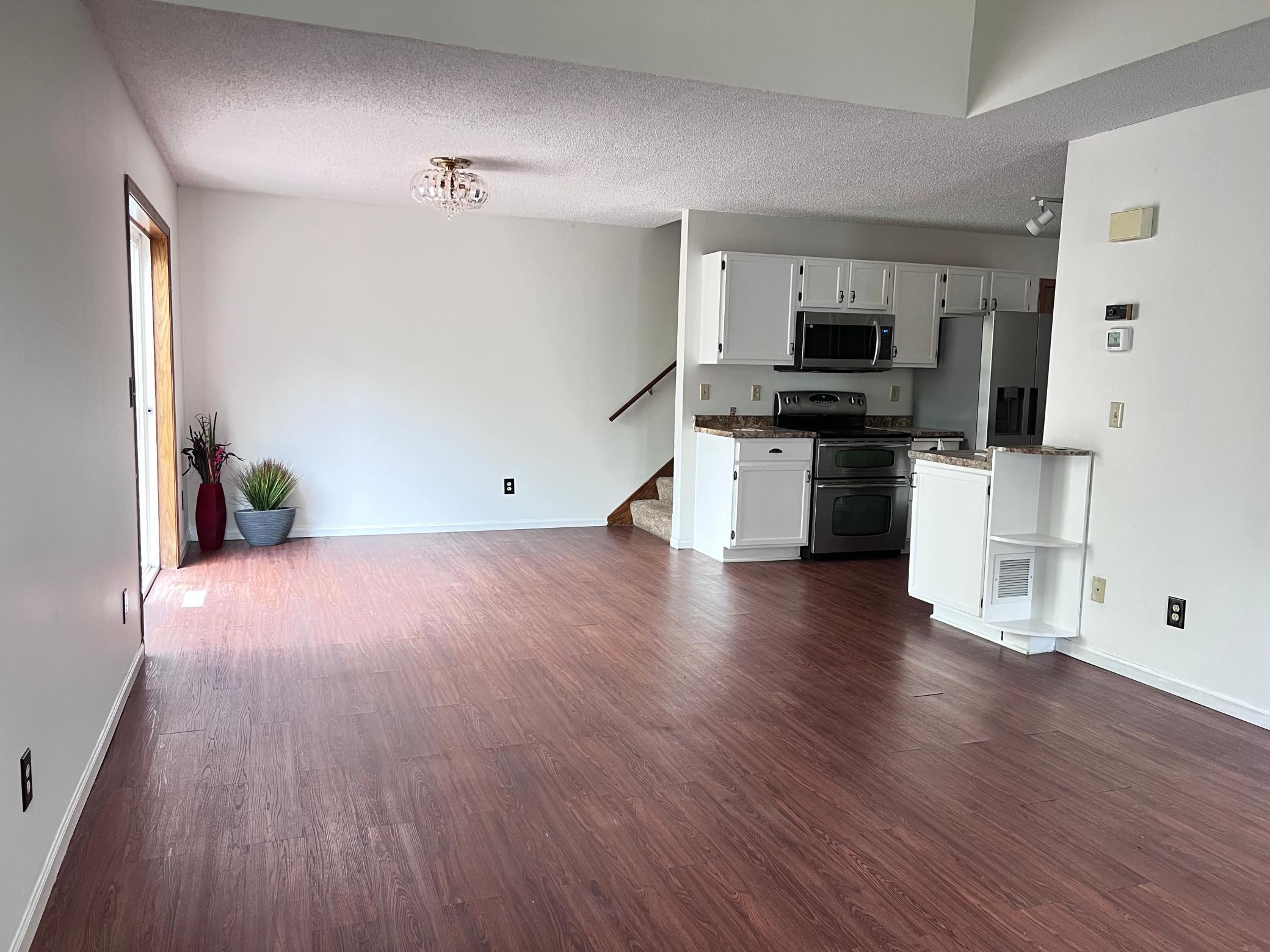 1219  Pecks Woods Drive, New Brighton, MN