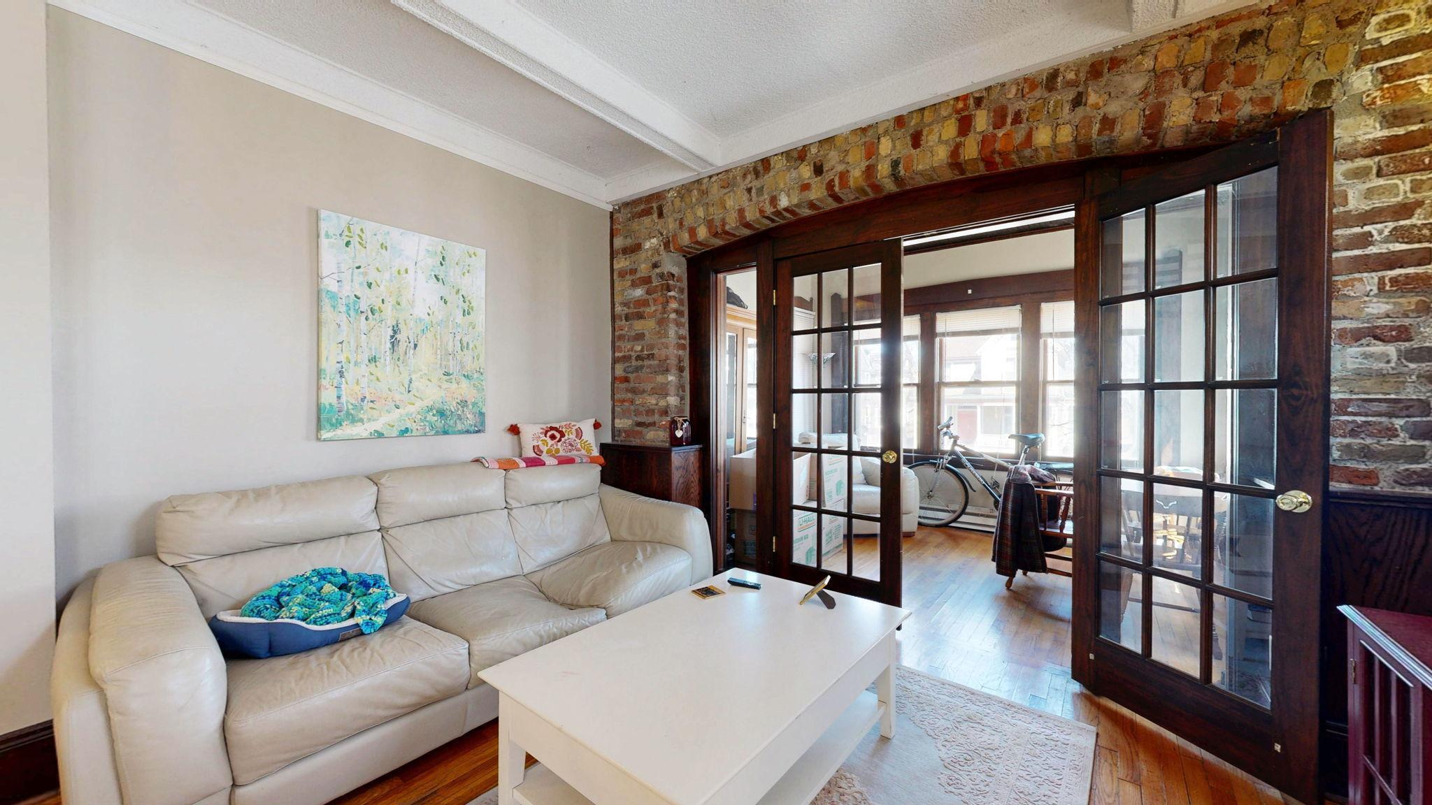 604  Holly Avenue, Saint Paul, MN