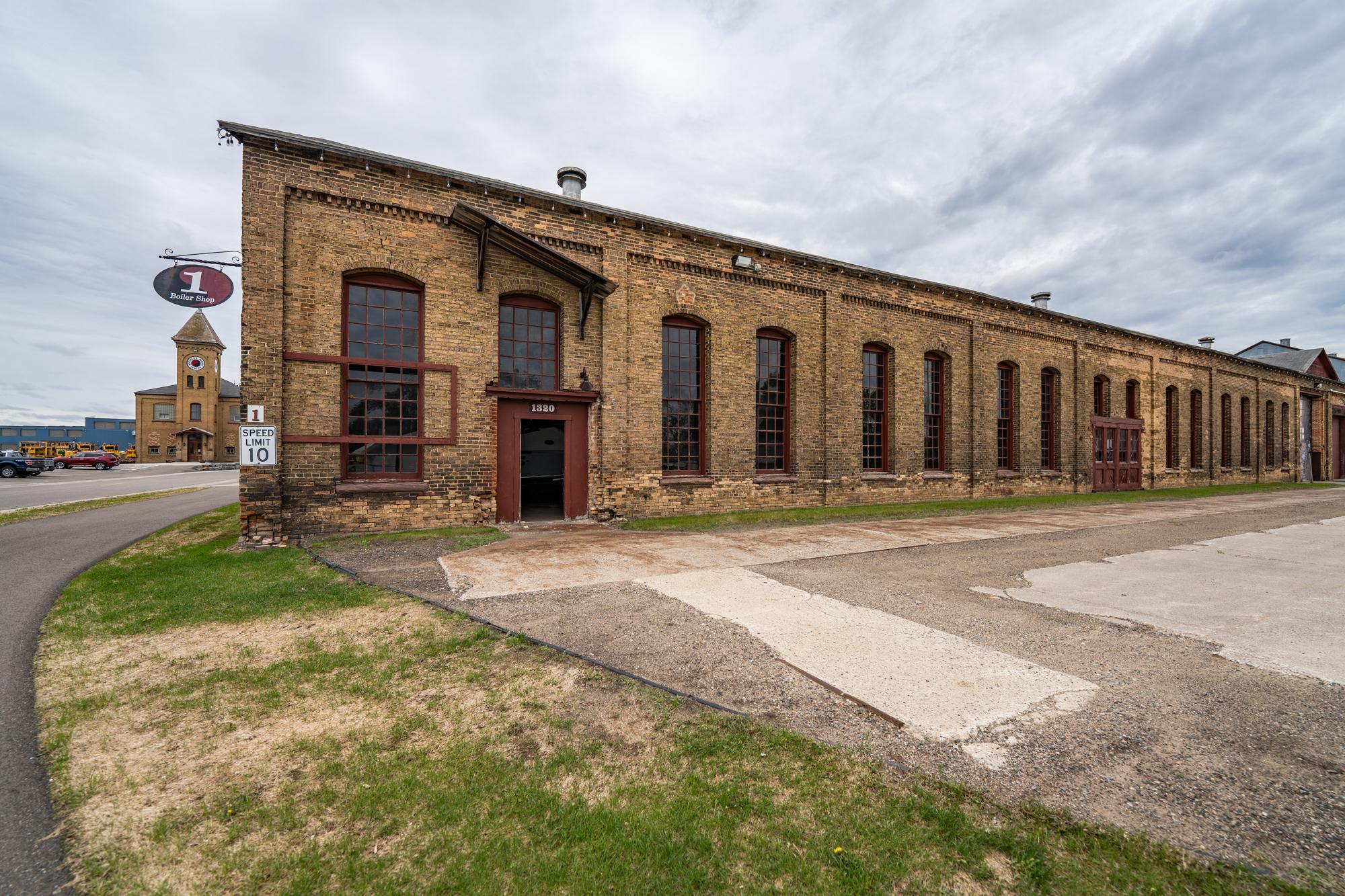 (1 North) 1320  Northern Pacific Road, Brainerd, MN