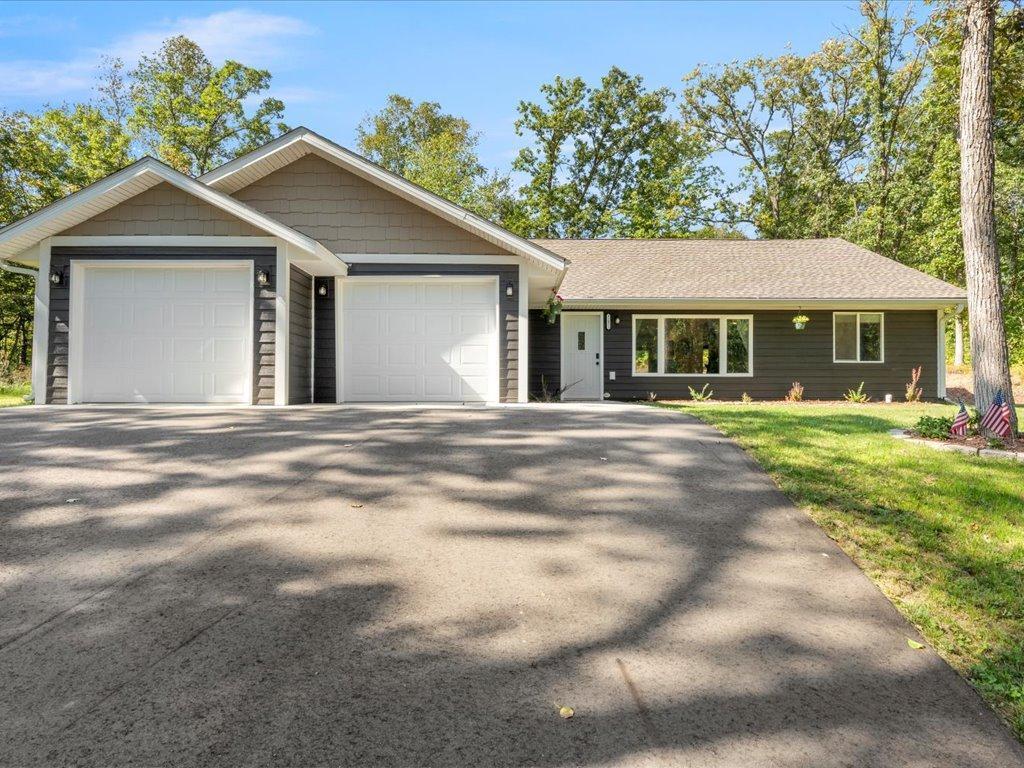 31051  Spring loop, Breezy Point, MN