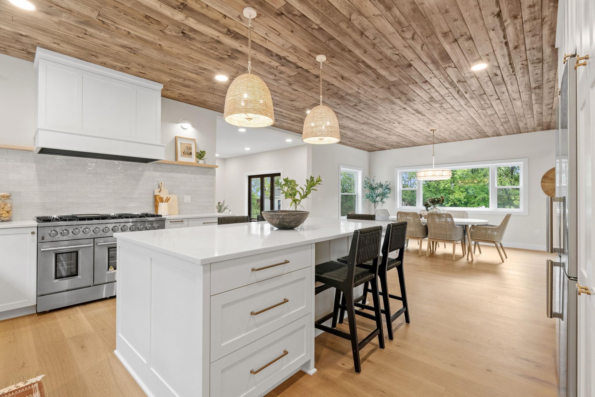 4404  Wilson Street, Minnetonka, MN