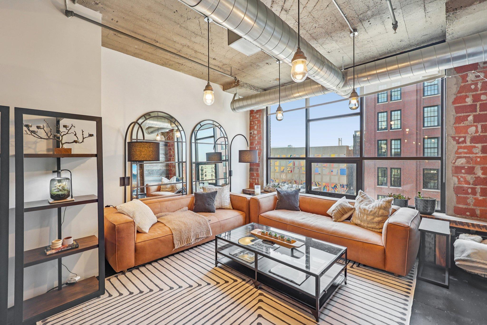 718  Washington Ave  N, Minneapolis, MN