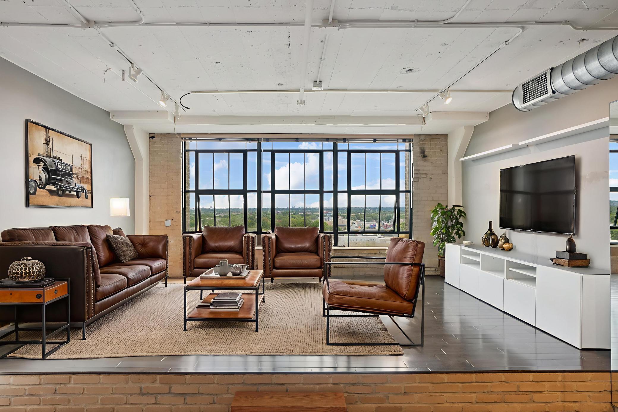 2929  Chicago Avenue, Minneapolis, MN