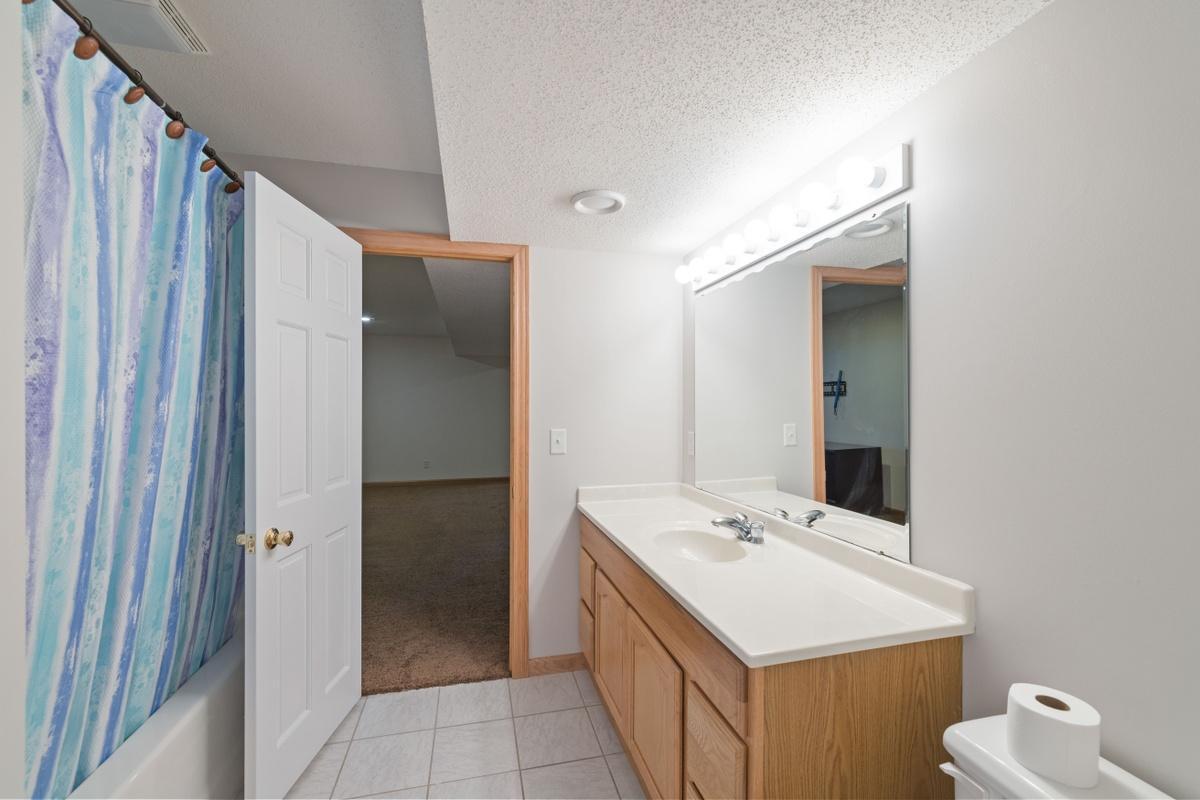 W12192  757th Avenue, River Falls, WI Image 20 of 34