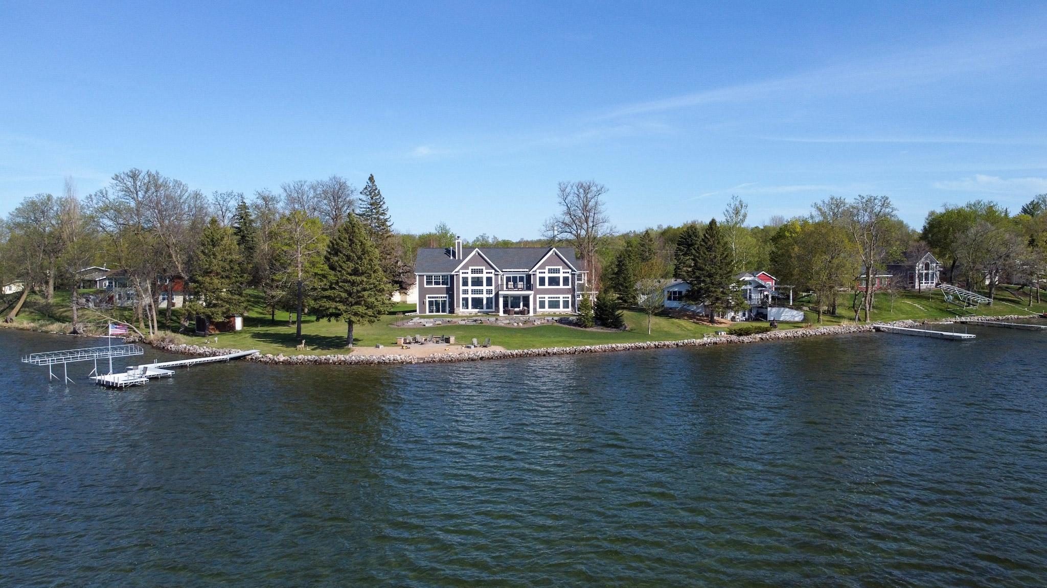 298  Shorewood Drive, Detroit Lakes, MN