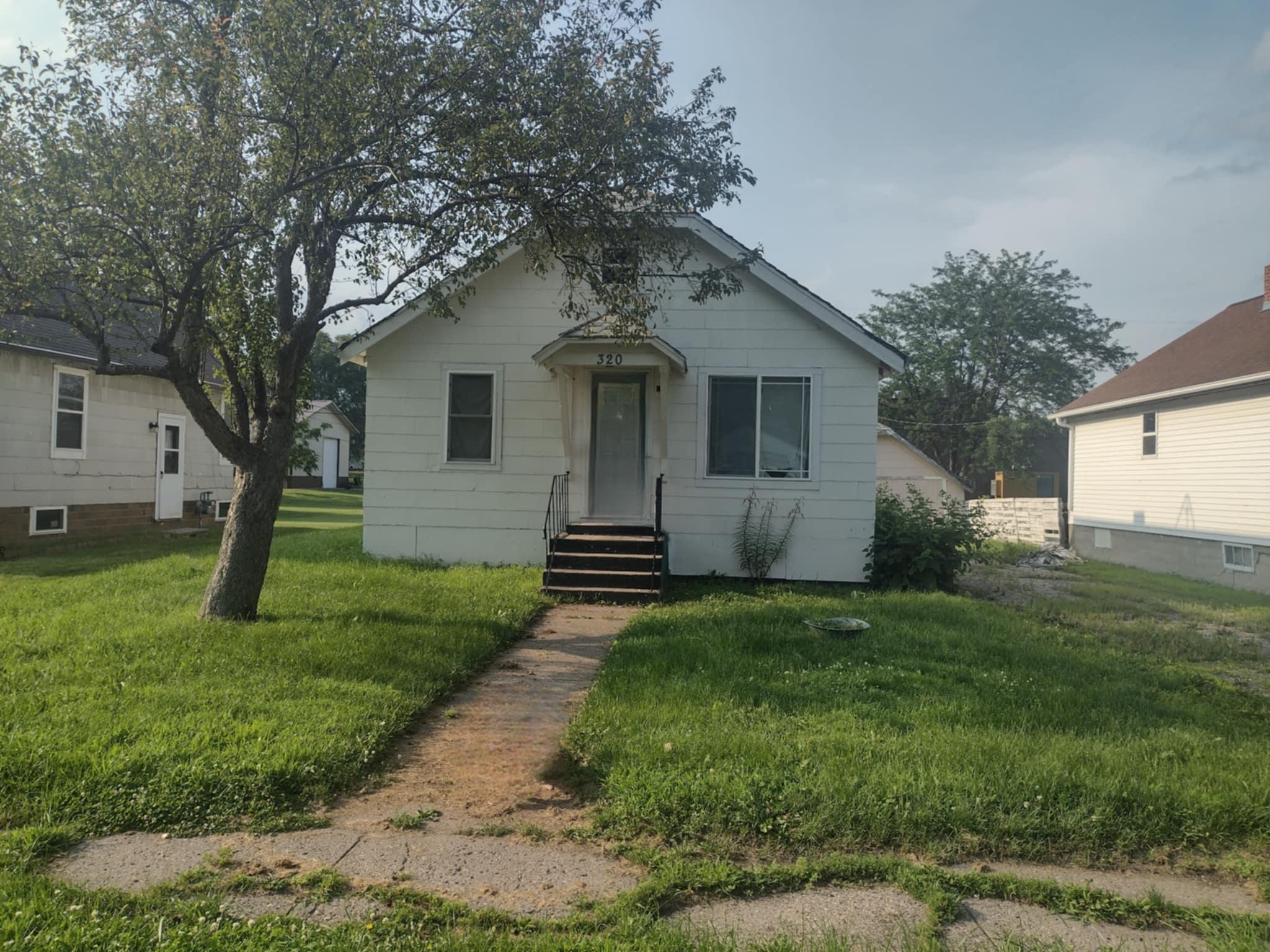 320  Dupont Avenue NW, Renville, MN