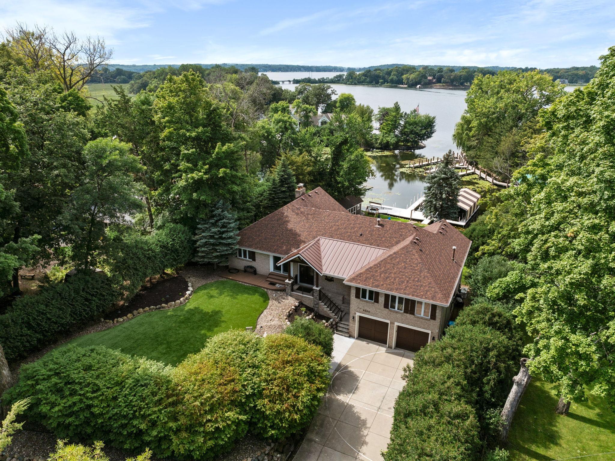 4360  Enchanted Drive, Shorewood, MN