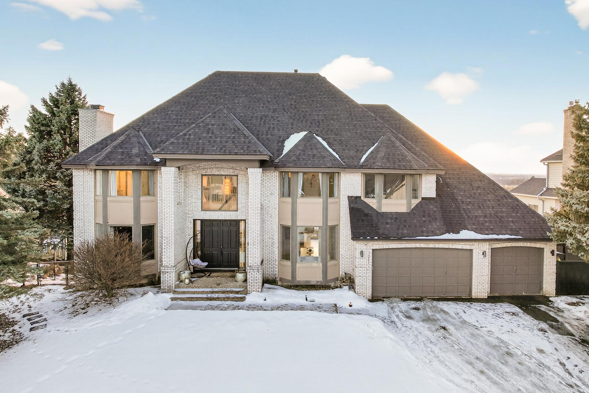 7041  Kenmare Drive, Bloomington, MN