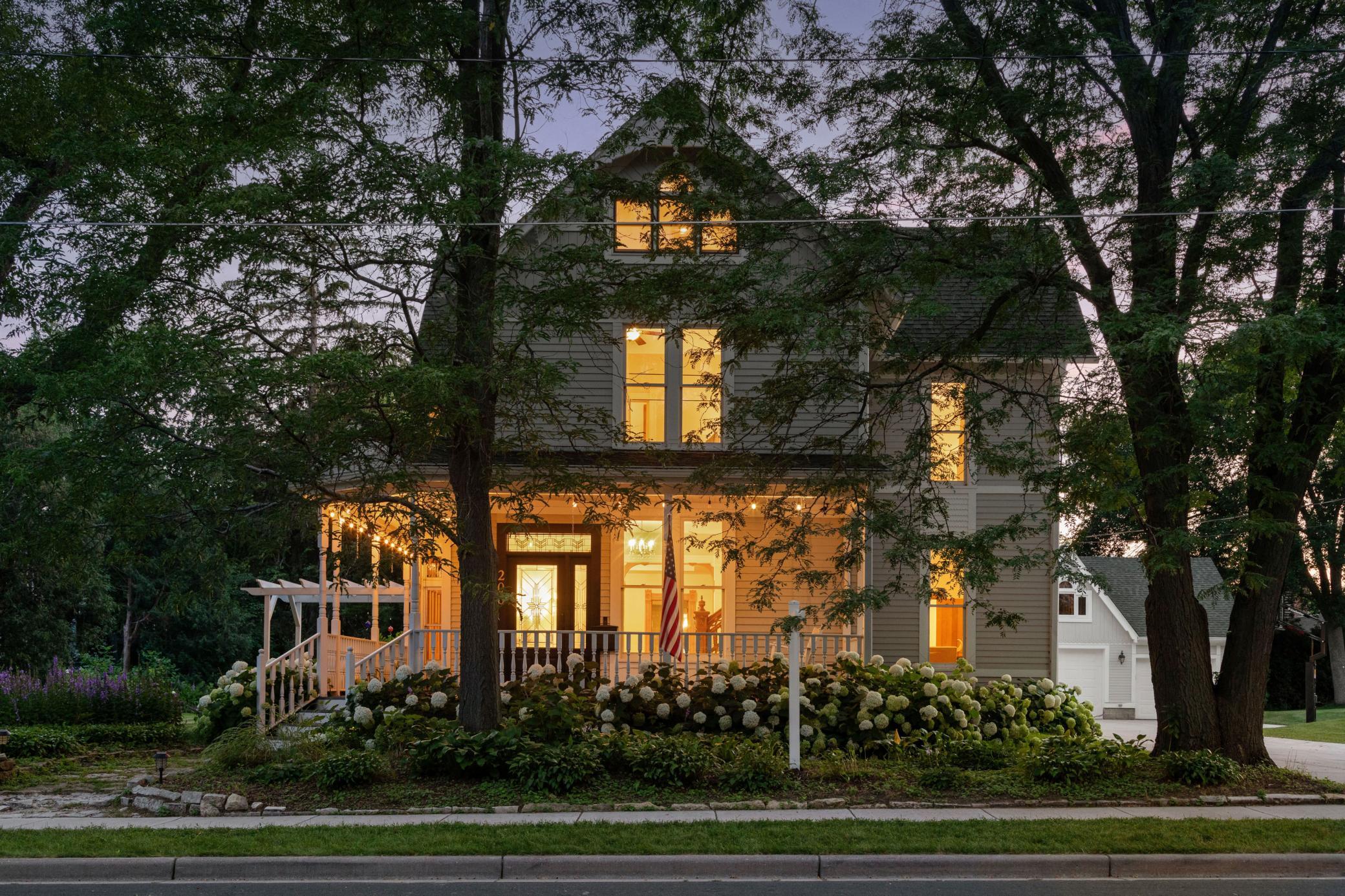 206  5th Street  S, Stillwater, MN