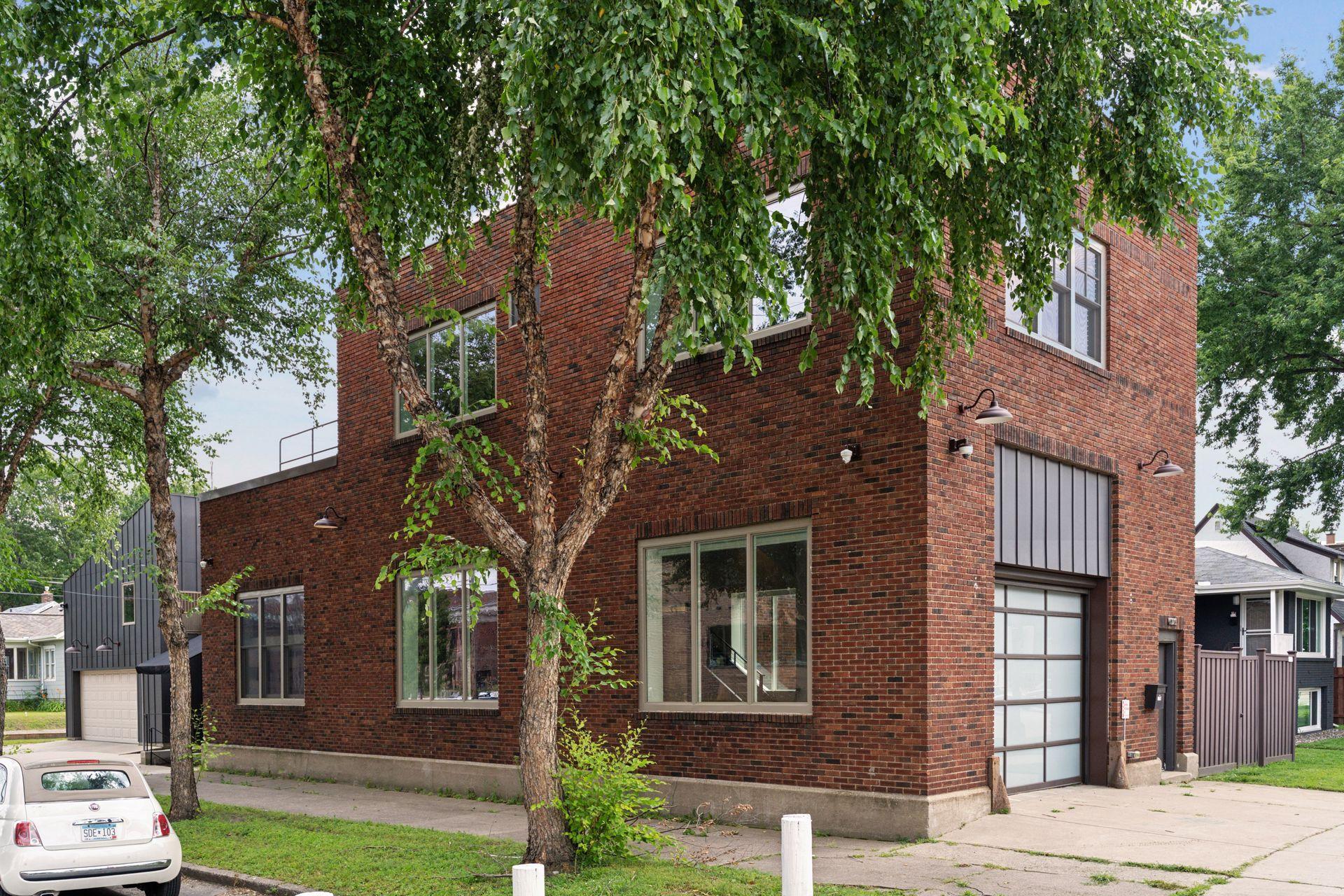 1290  Snelling Avenue N, Saint Paul, MN