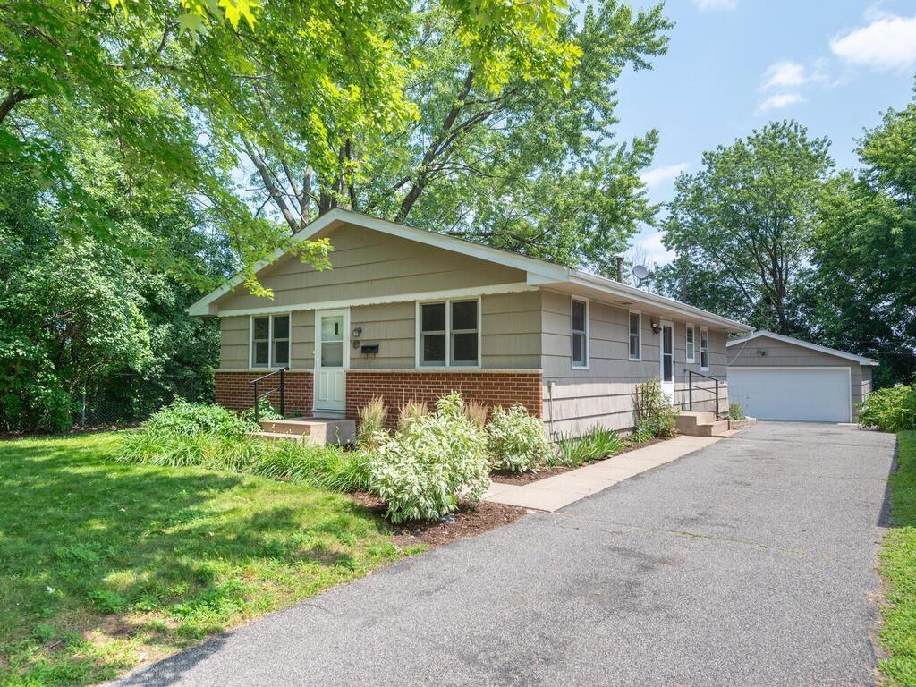 6321  Wilryan Avenue, Edina, MN