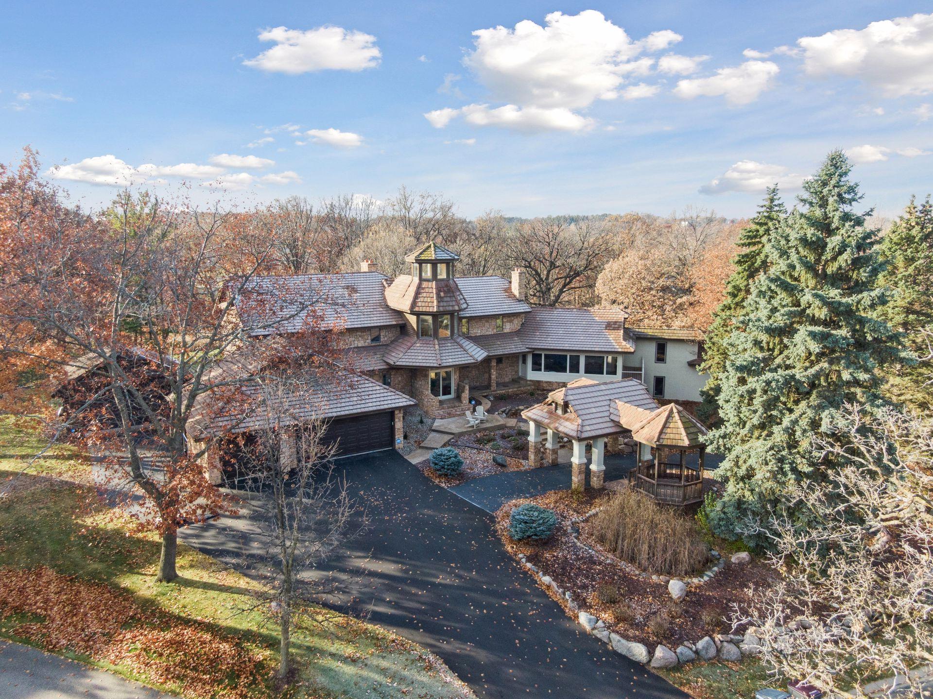 1063  Langston Court, Shakopee, MN