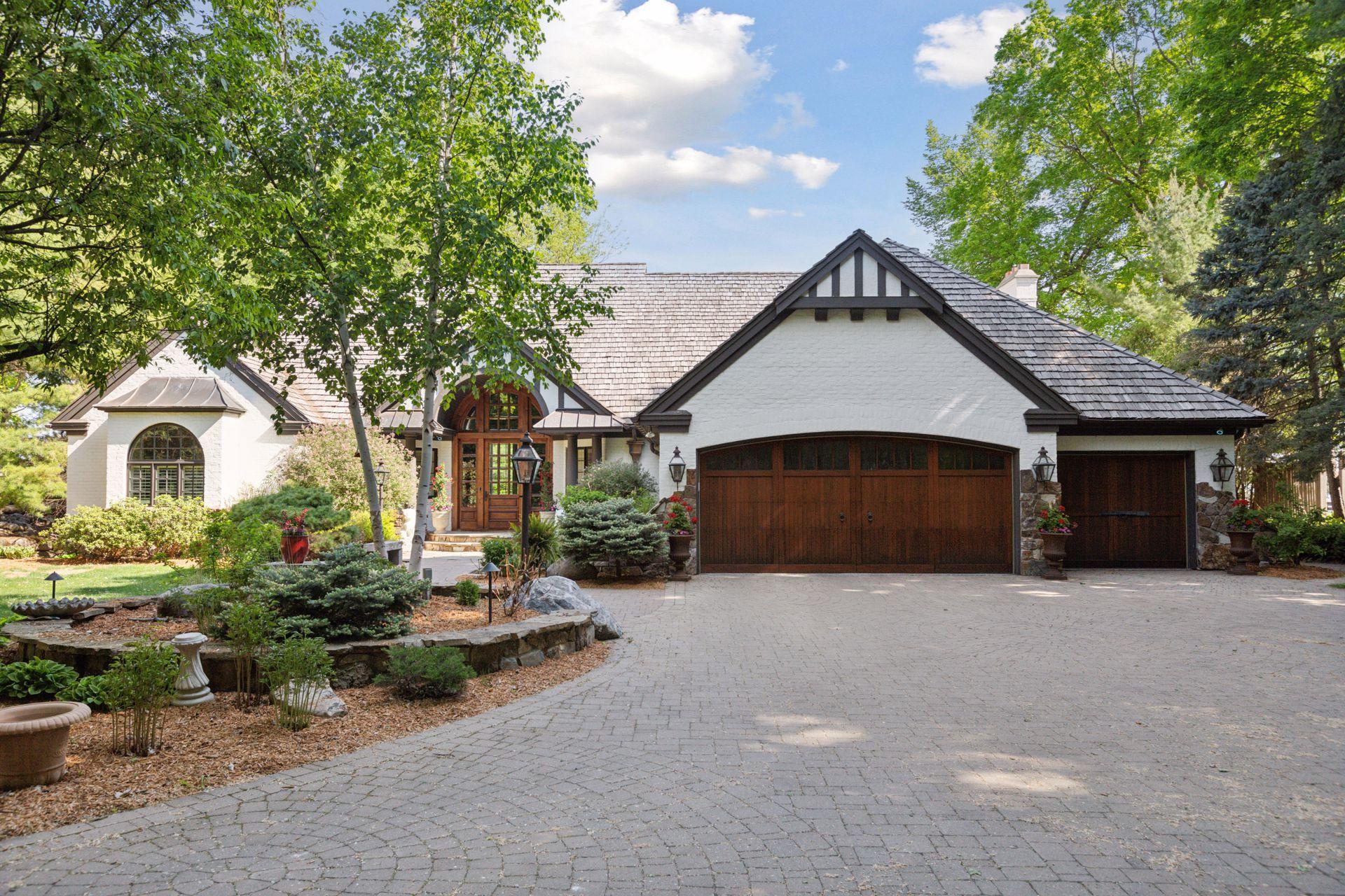 6425  Virginia Drive, Excelsior, MN