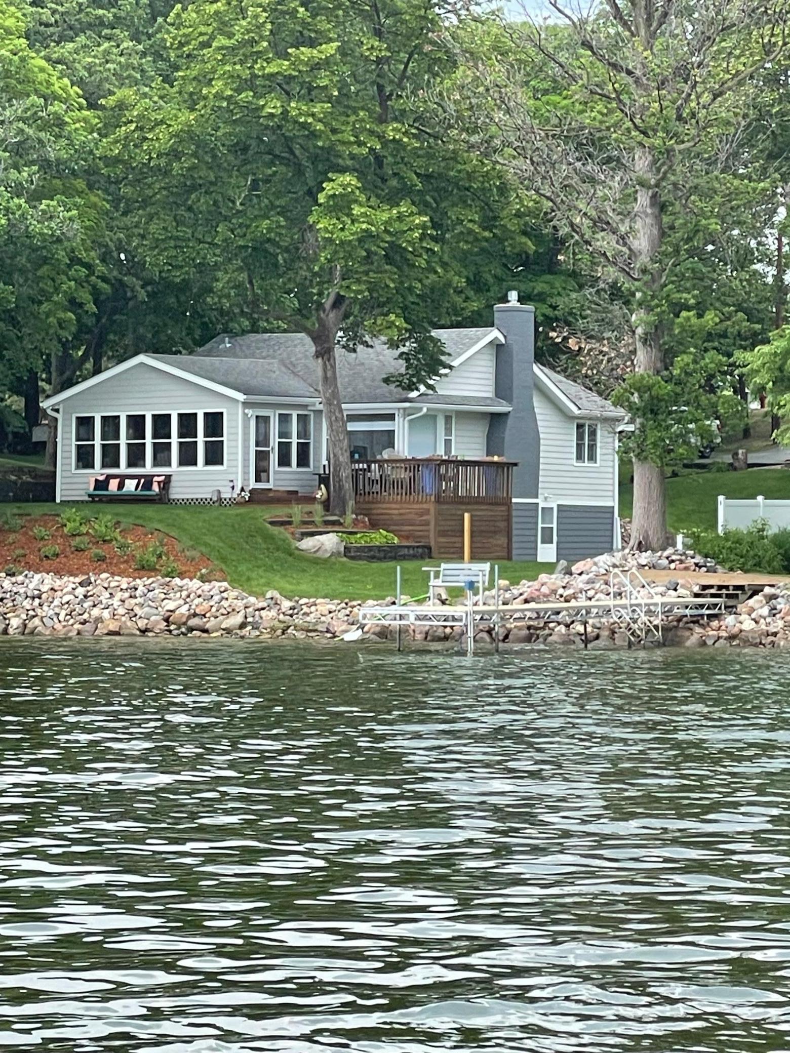 1324 E Shore Drive, Detroit Lakes, MN