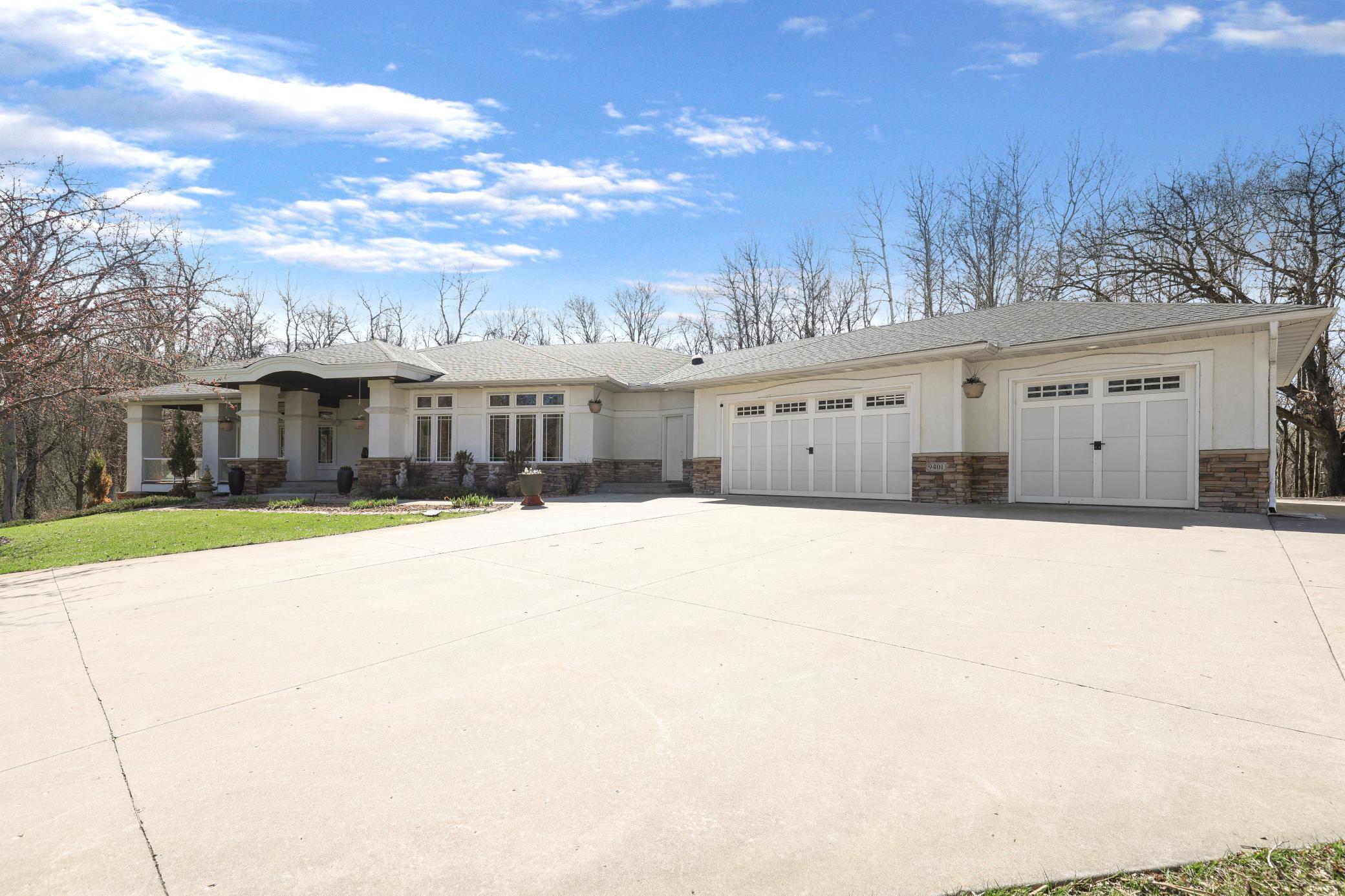 9401  Elm Court, Prior Lake, MN