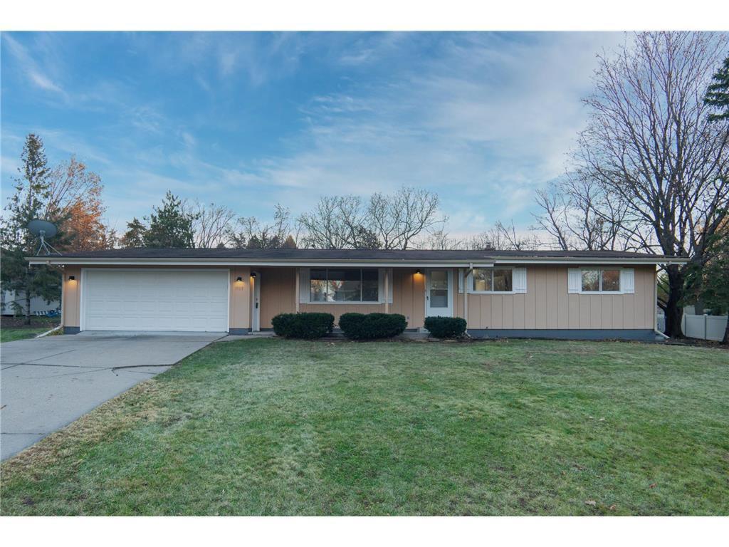 19115  Homestead Circle, Eden Prairie, MN