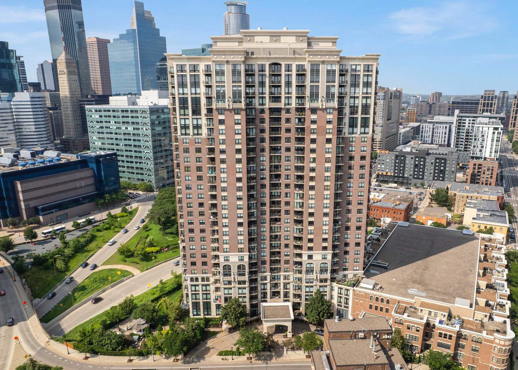 500  East Grant Street, Minneapolis, MN