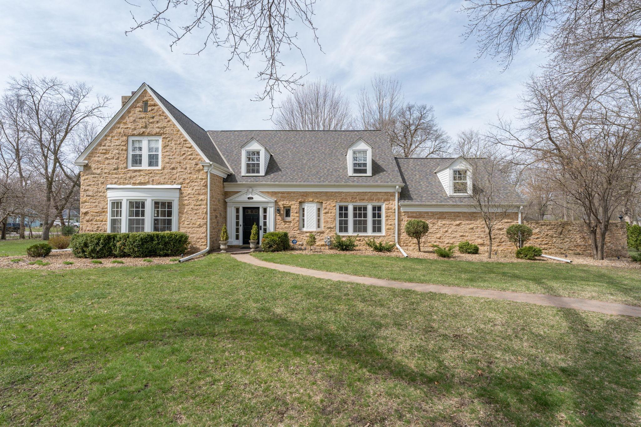 1128  Carney Avenue, Mankato, MN