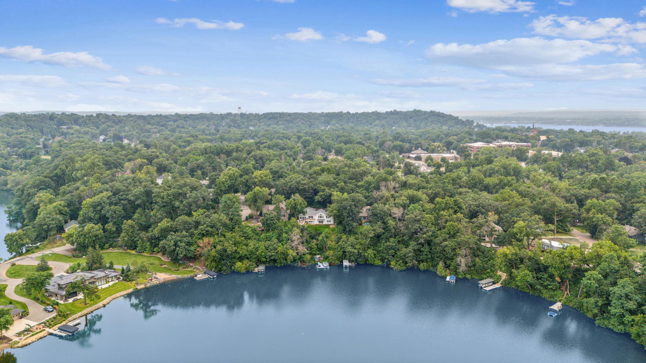 621  Mallalieu Drive, Hudson, WI