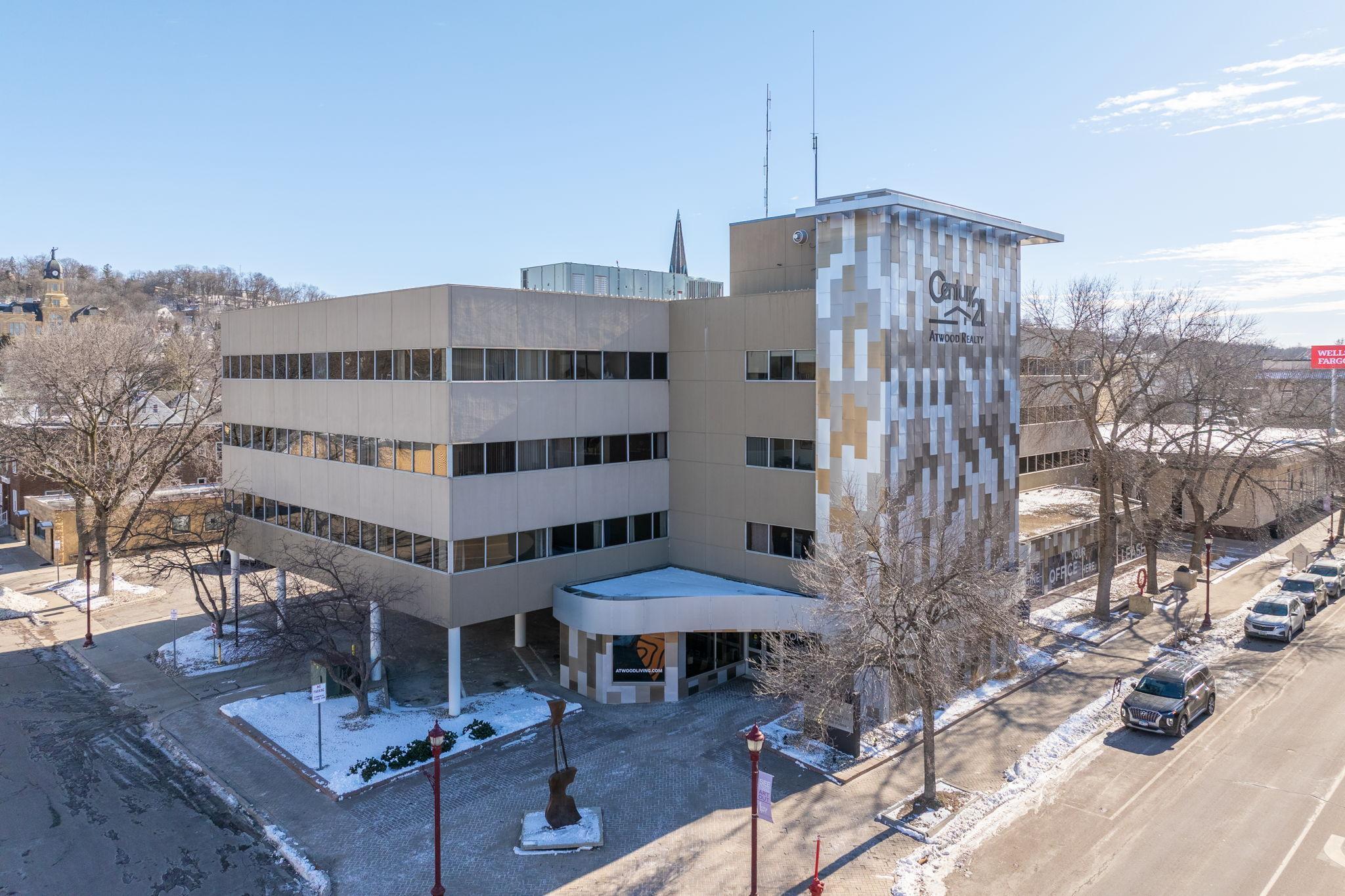 209 S 2nd Street, Mankato, MN