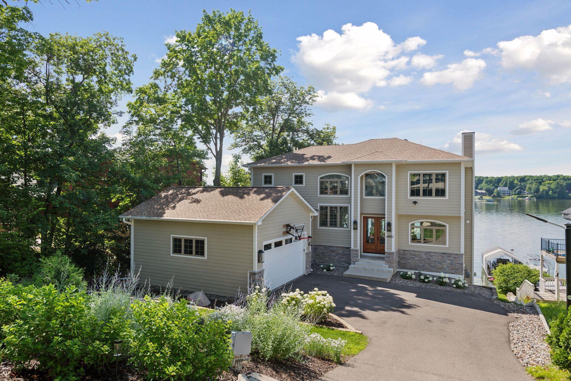 6001  Ridgewood Road, Mound, MN