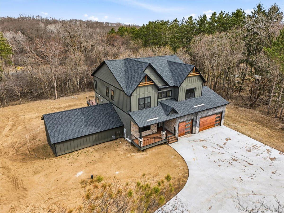 1397  Fox Ridge Trail, Hudson, WI