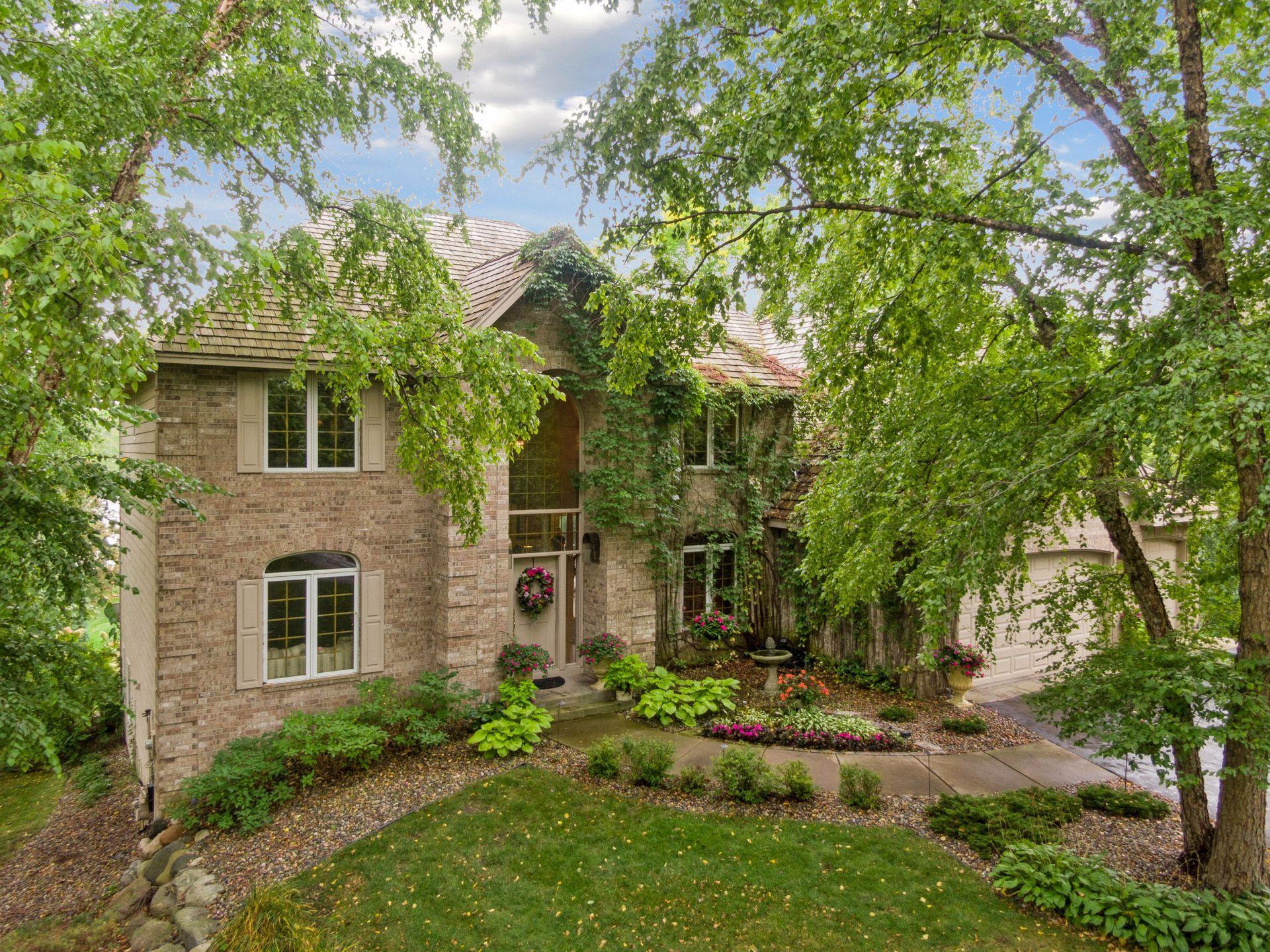1629  Keller Lake Drive, Burnsville, MN